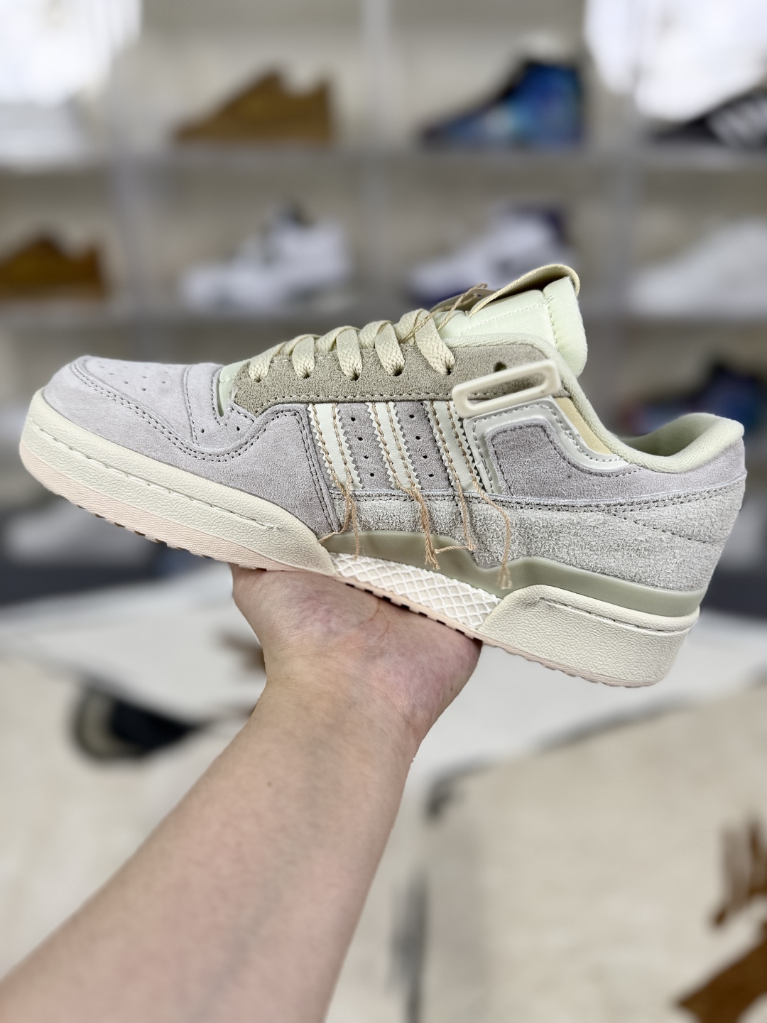 Adidas Originals Forum 84 Low: Comfort, Style, and Durability in One Sneaker 3 cmp i1755627903909 7292 0 1