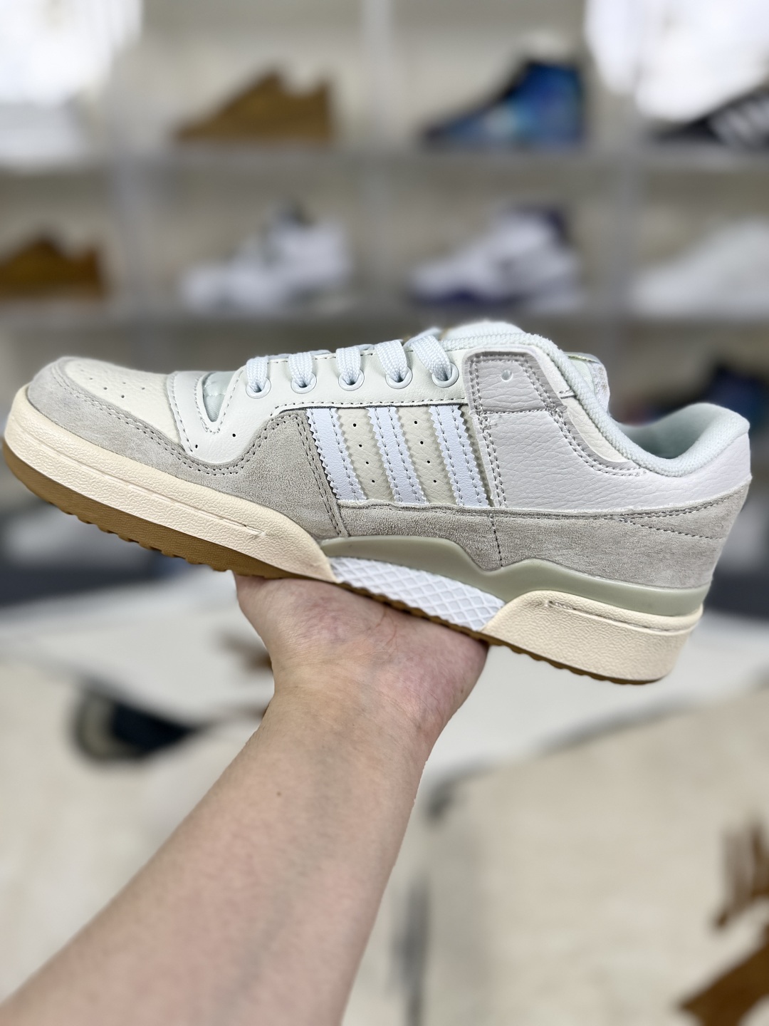 Adidas Originals Forum 84 Low ADV: Leather & Suede, Versatile Sneakers 2 cmp i1755628063379 9379 0 1