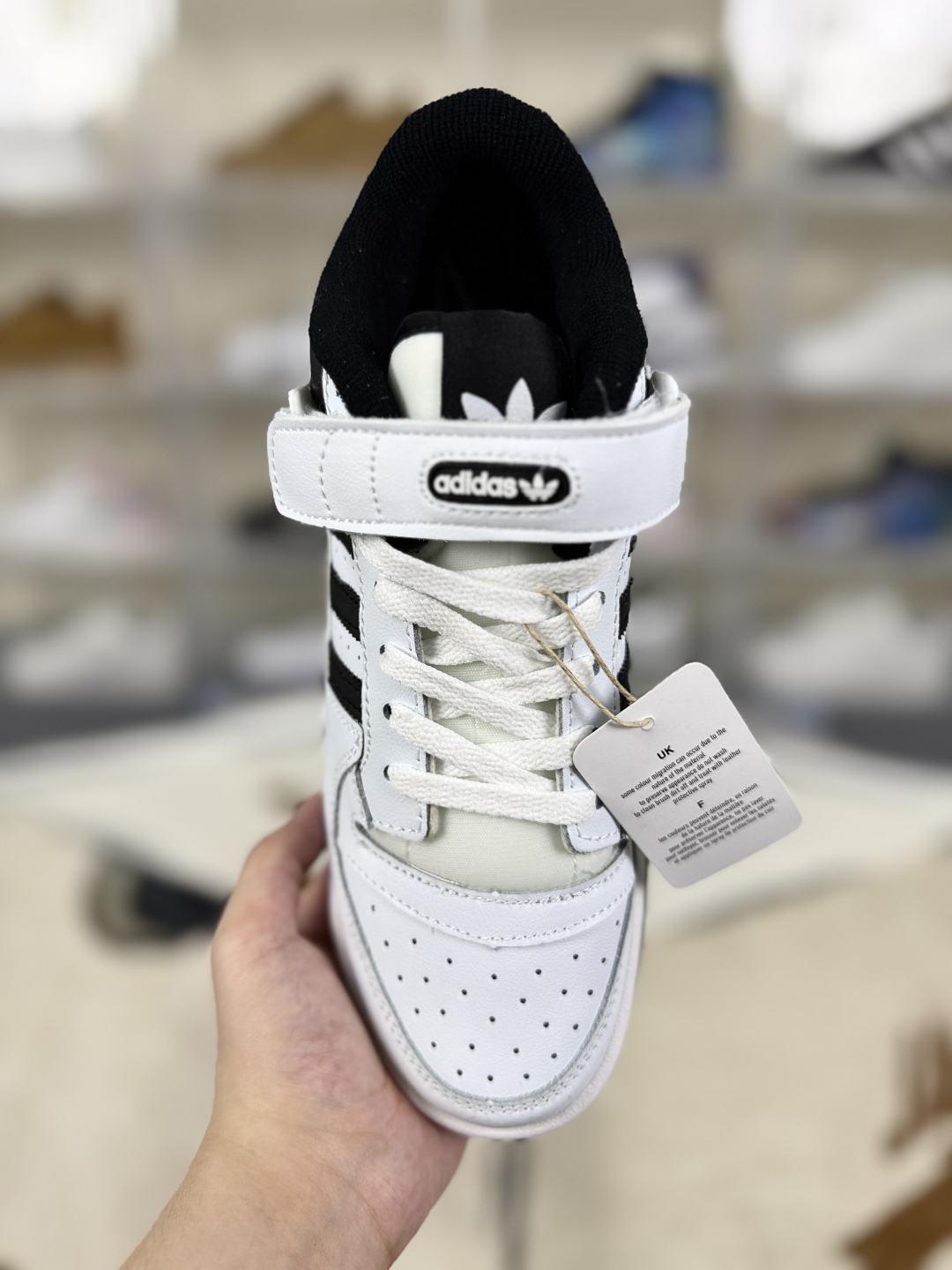 Adidas Originals Forum 84 Low White Black Leather Suede Sneakers FY7757 4 cmp i1755628179794 7670 0 3