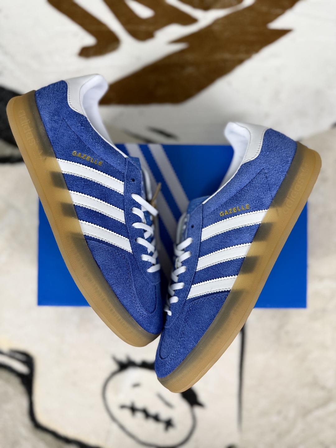 Adidas Originals Gazelle Indoor Suede Blue White Brown Low-Top Sneakers 5 cmp i1755629357877 5133 0 6