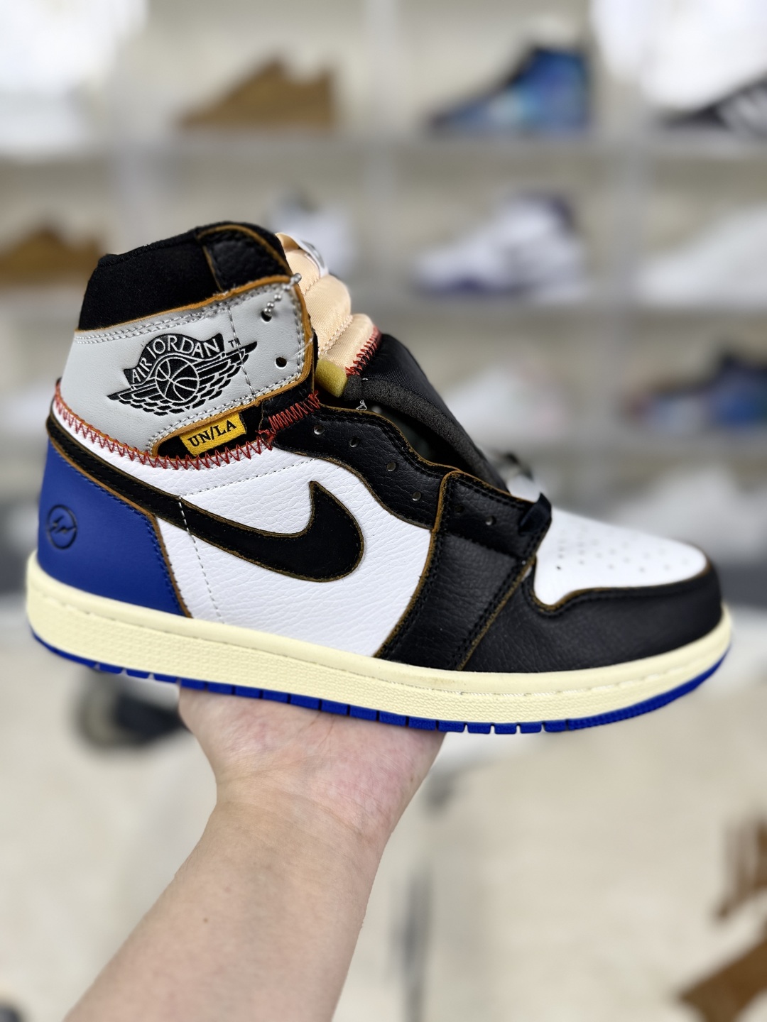 Fragment Design x Union x Jordan Air Jordan 1 Retro High - Unisex Sneaker 1 cmp i1755712670547 4788 0 0
