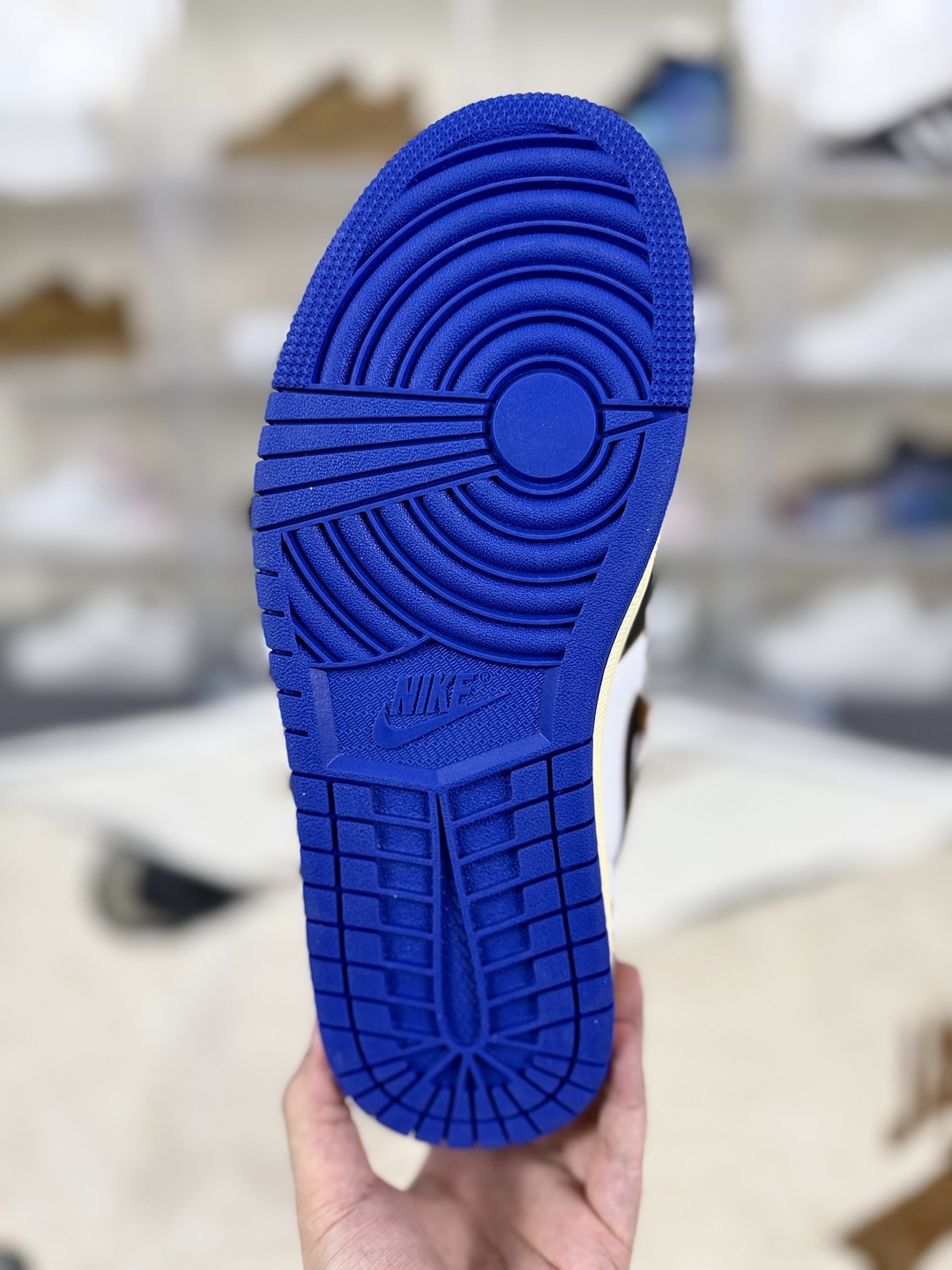 Fragment Design x Union x Jordan Air Jordan 1 Retro High - Unisex Sneaker 6 cmp i1755712670573 4968 0 4