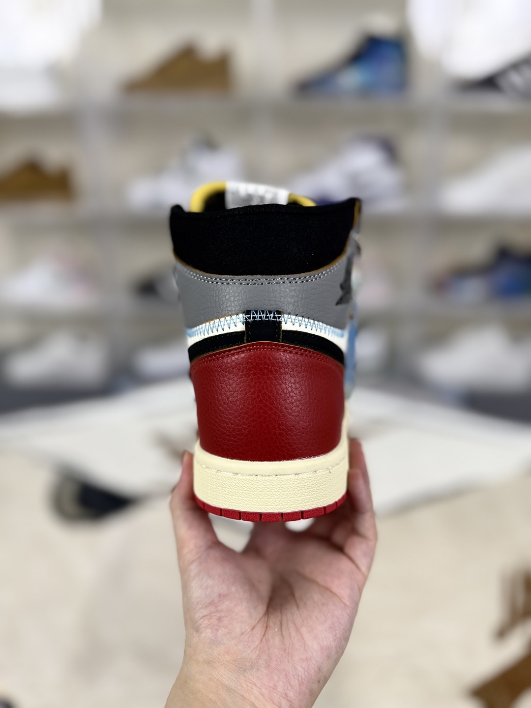 Union LA x Air Jordan 1 Retro High White Red Grey Sneakers 4 cmp i1755712721111 5564 0 2