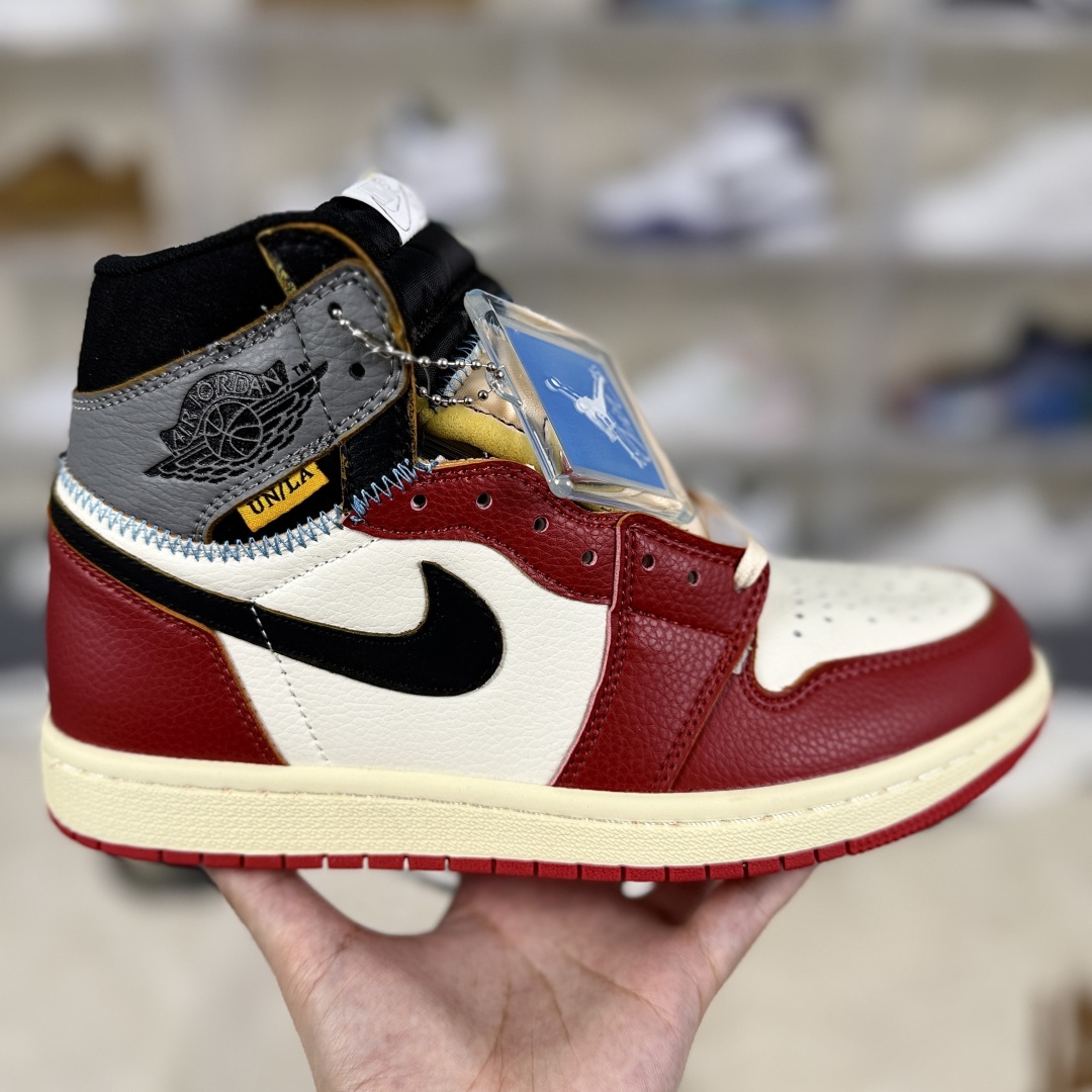 Union LA x Air Jordan 1 Retro High White Red Grey Sneakers 8 cmp i1755712780982 7784 0 5