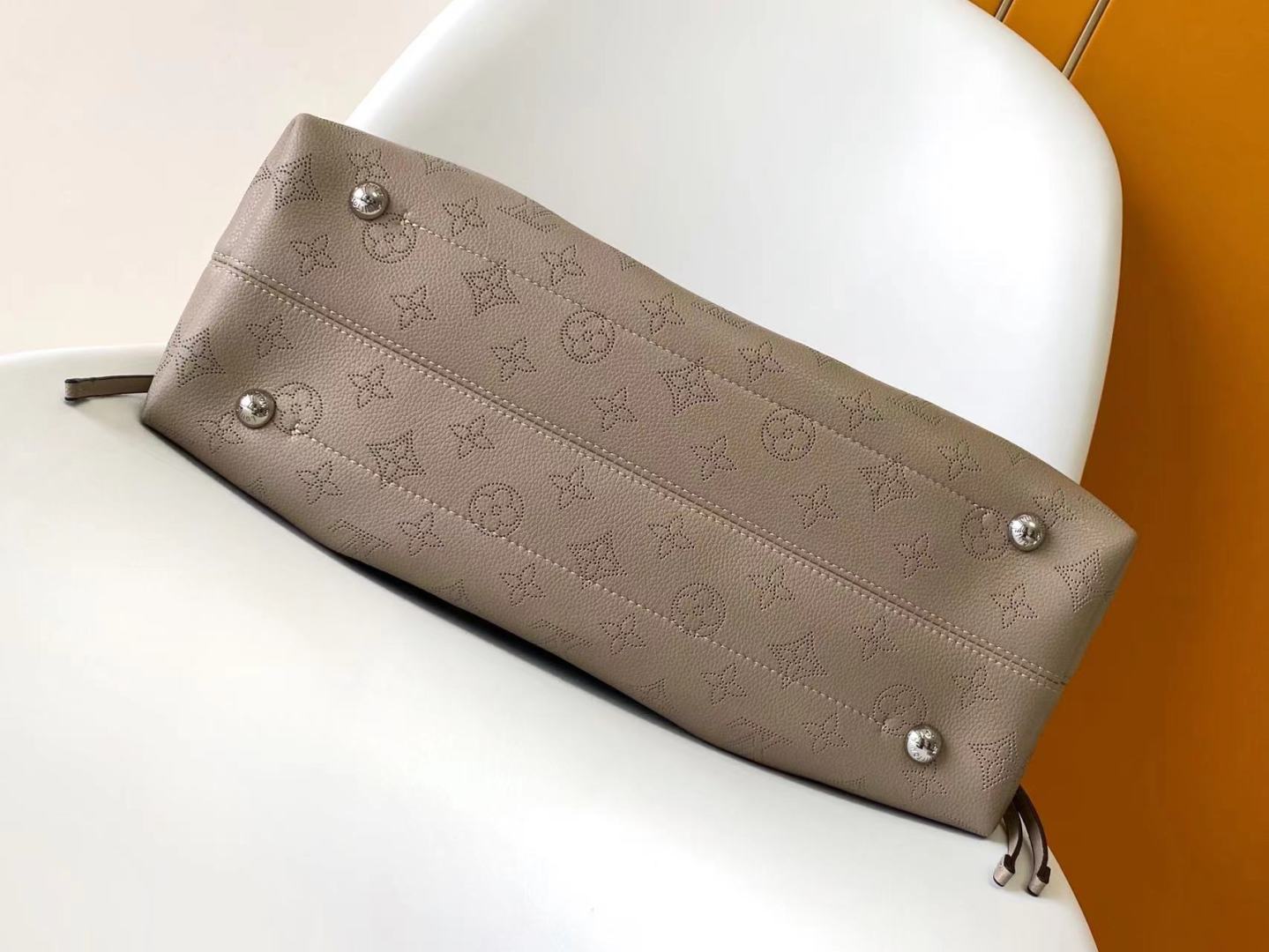 M13179黑色 M13180灰色 顶级原单 动态163 Mahina系列欢迎Boundless手袋—