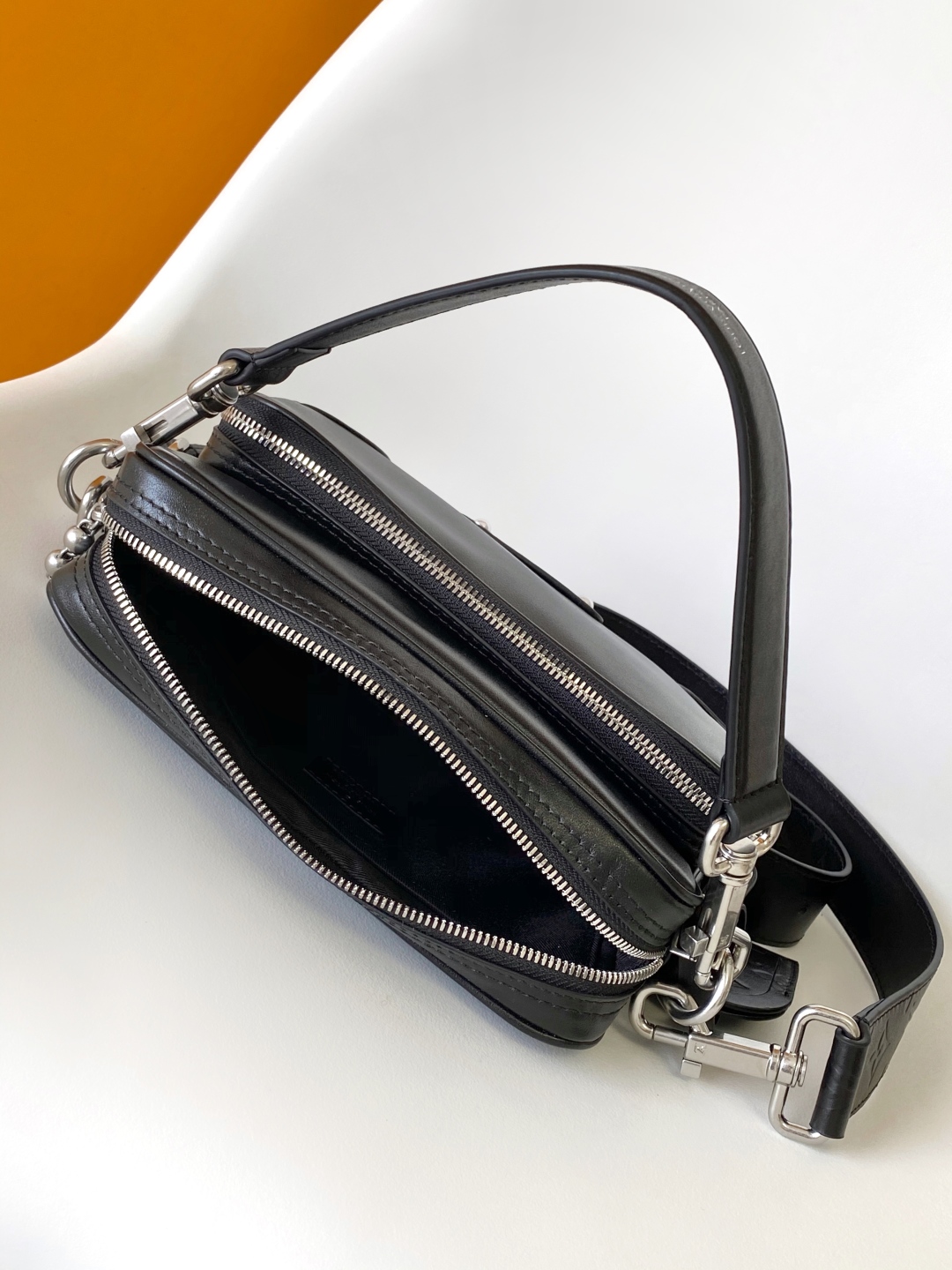 Louis Vuitton Black Leather Crossbody Bag with Studded Detail - M13987 10 cmp i1745951489834 98 0 8