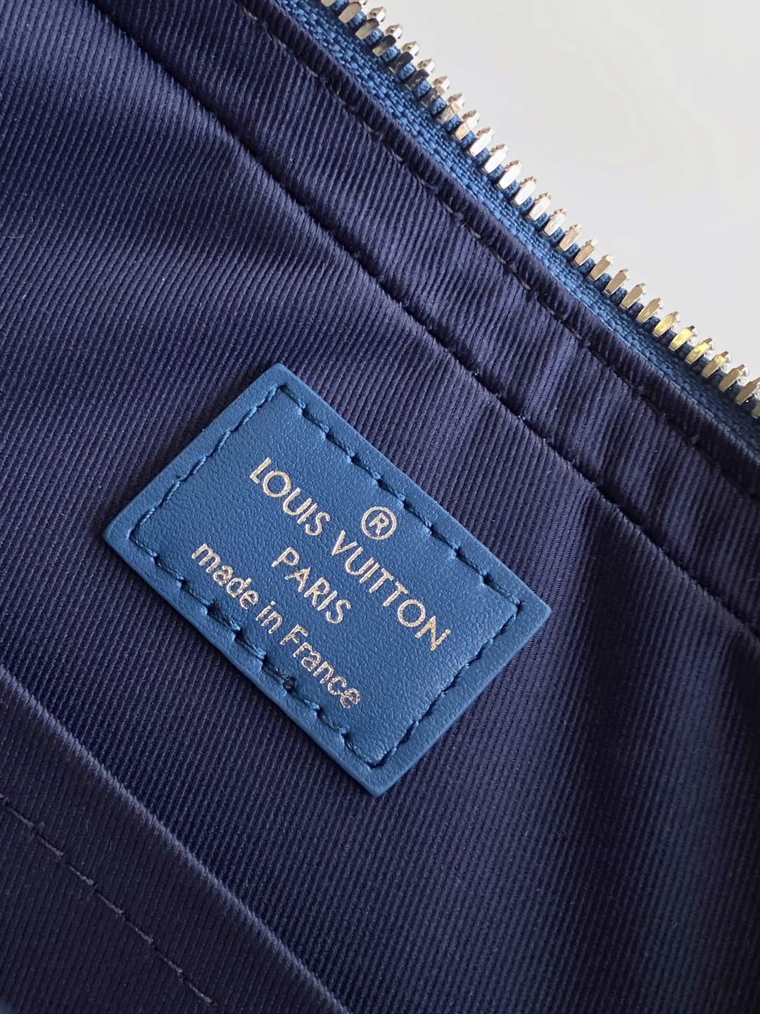 Louis Vuitton Trio Messenger Bag Monogram Eclipse Blue Canvas with Coin Purse 10 cmp i1745951775260 4806 0 7