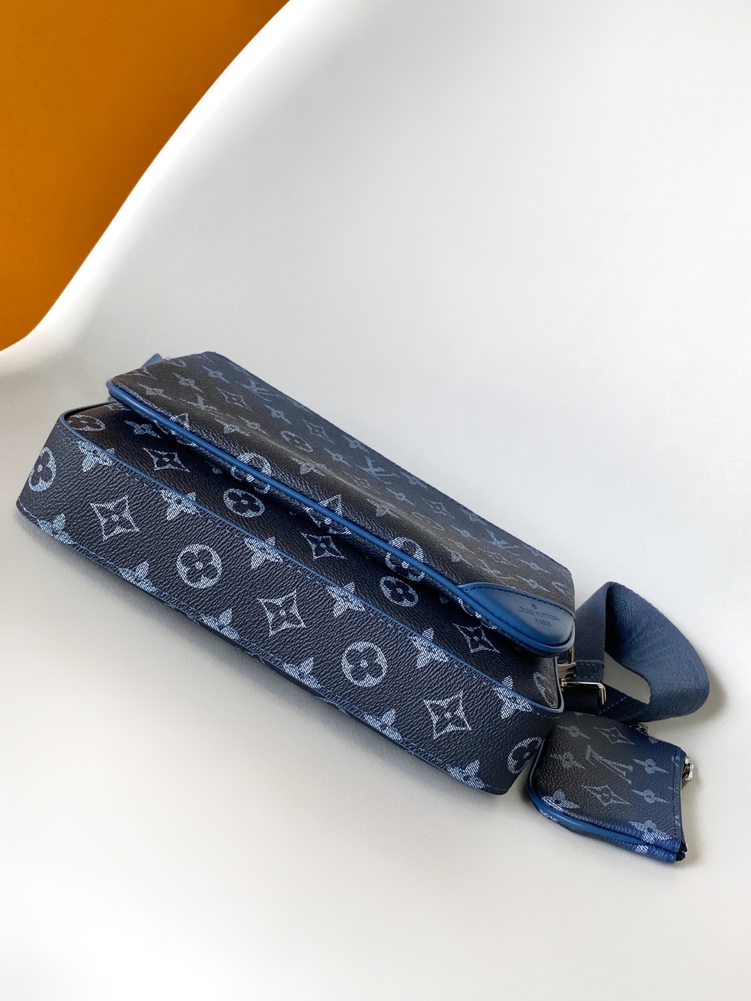Louis Vuitton Trio Messenger Bag Monogram Eclipse Blue Canvas with Coin Purse 5 cmp i1745951775265 248 0 3