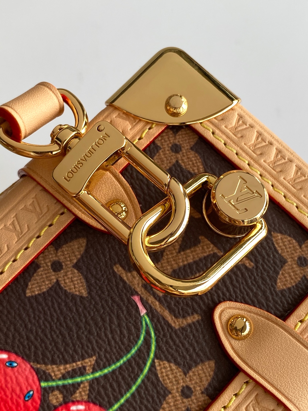 Louis Vuitton Side Trunk Murakami Cherry Monogram Leather Medium Bag 8 cmp i1746722594897 9168 0 6