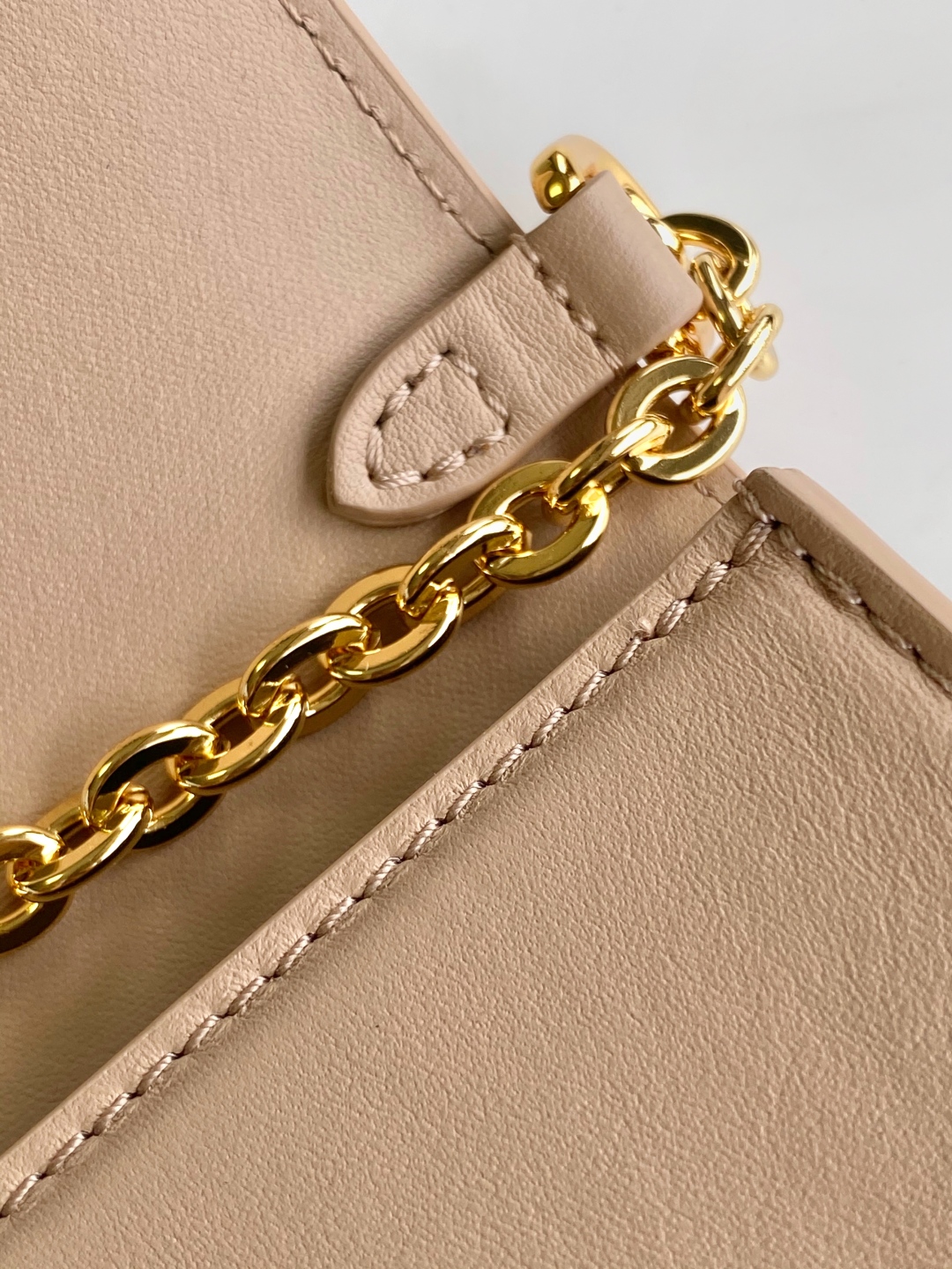 Louis Vuitton Wallet On Chain Bag - Stylish & Functional Accessory 7 cmp i1747599703777 1985 0 5