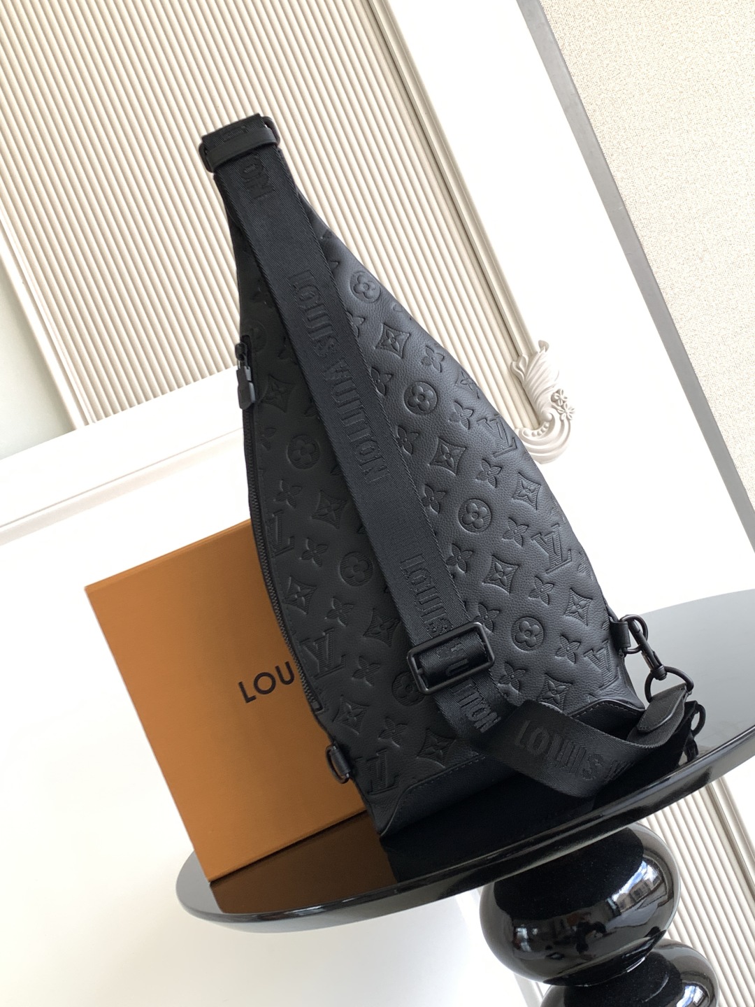 Louis Vuitton Duo Sling Bag in Black Leather with Jacquard Strap 4 cmp i1750396208757 8687 0 2