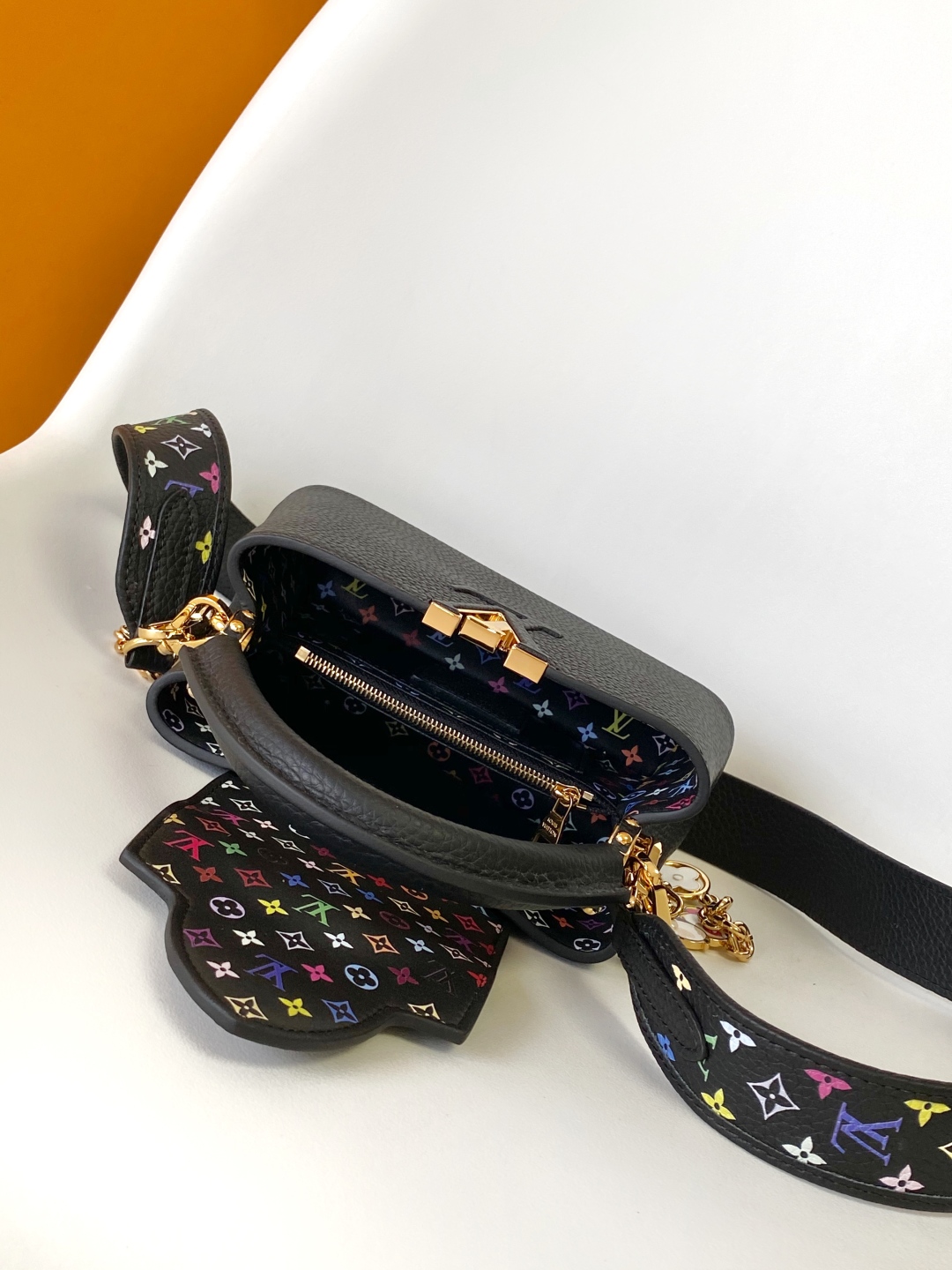 Louis Vuitton Capucines Handbag Taurillon Leather Black With Golden Hardware 9 cmp i1750701742958 5528 0 6