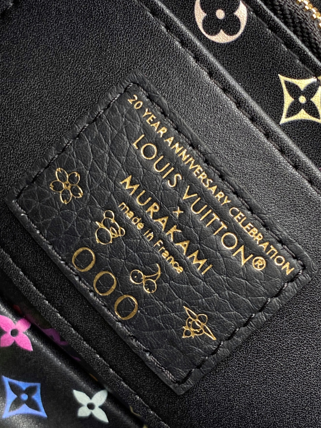Louis Vuitton Capucines Handbag Taurillon Leather Black With Golden Hardware 10 cmp i1750701742960 5027 0 7