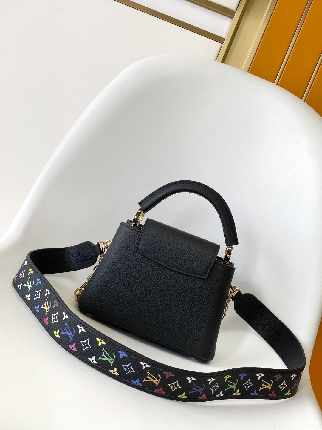 Louis Vuitton Capucines Handbag Taurillon Leather Black With Golden Hardware 3 cmp i1750701744881 3770 0 1