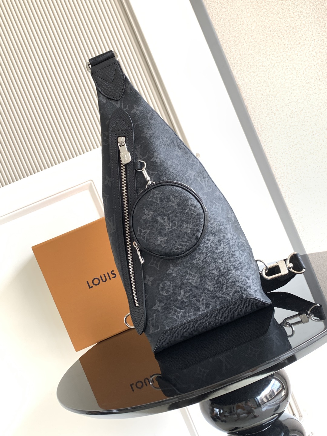 Louis Vuitton Duo Sac Bandoulière en Cuir Noir Monogram Eclipse