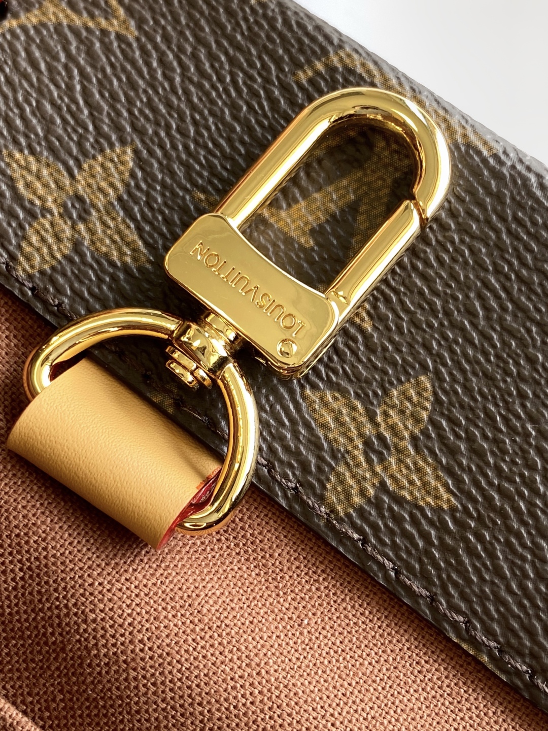 Louis Vuitton Shopper Medium Bag Monogram Brown Leather, 25x19x11 cm 8 cmp i1751540529450 3973 0 6