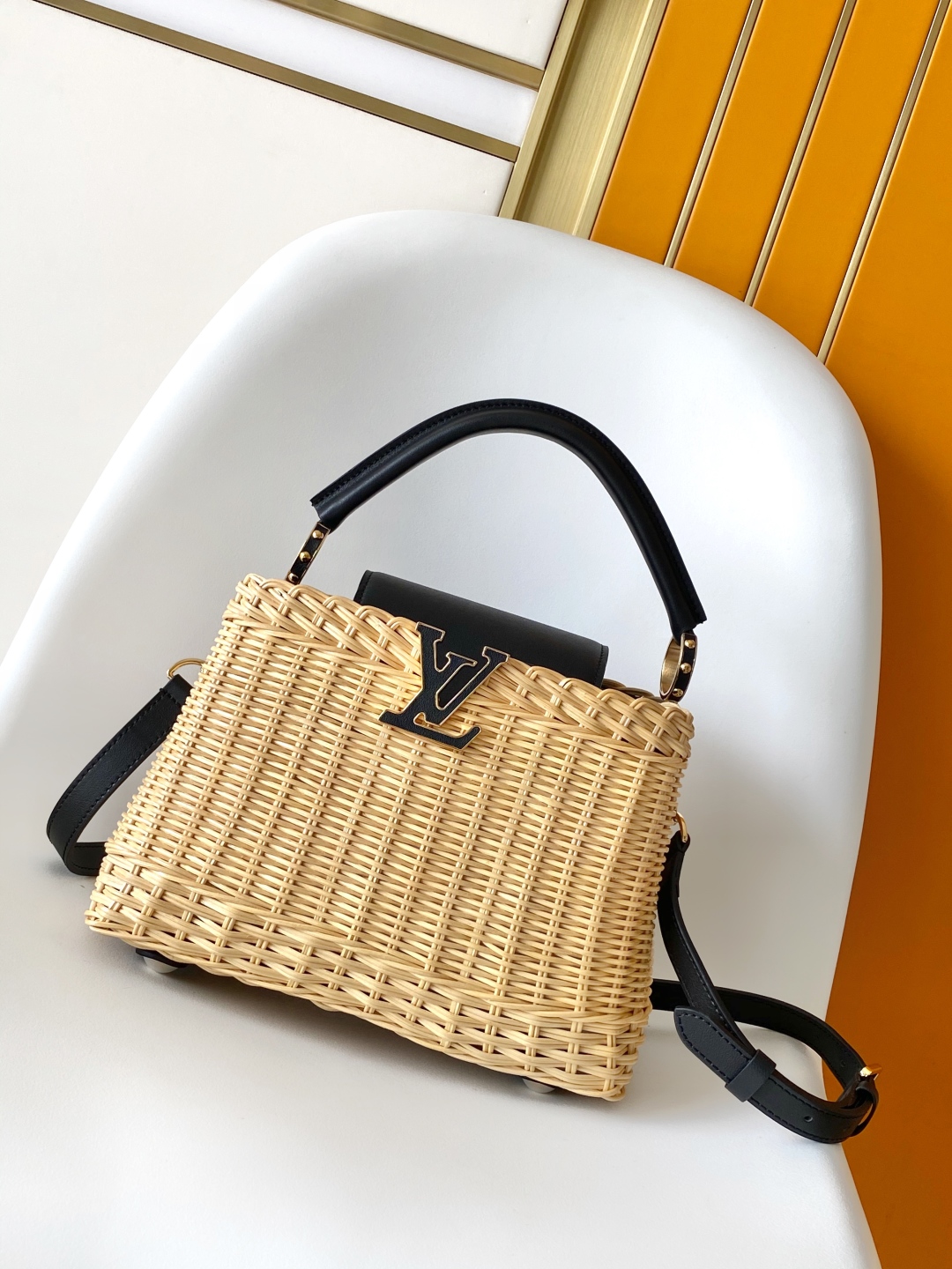 Louis Vuitton Capucines BB Wicker Bag, Elegant Design & Secure Closure 2 cmp i1751694258684 6034 0 0