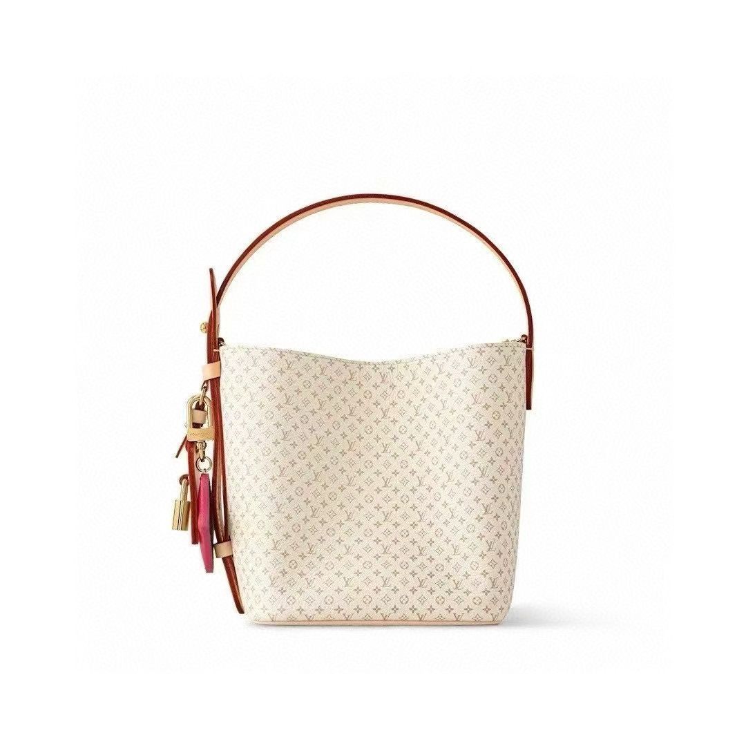 Louis Vuitton All In BB תיק כתף בדוגמת מונוגרם קרם - יוקרה ונוחות 1 Louis Vuitton All In BB תיק כתף בדוגמת מונוגרם קרם - יוקרה ונוחות