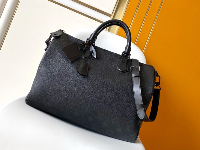 Louis Vuitton Speedy Bandoulière 40 Black Leather Satchel Bag 1 Louis Vuitton Speedy Bandoulière 40 Black Leather Satchel Bag