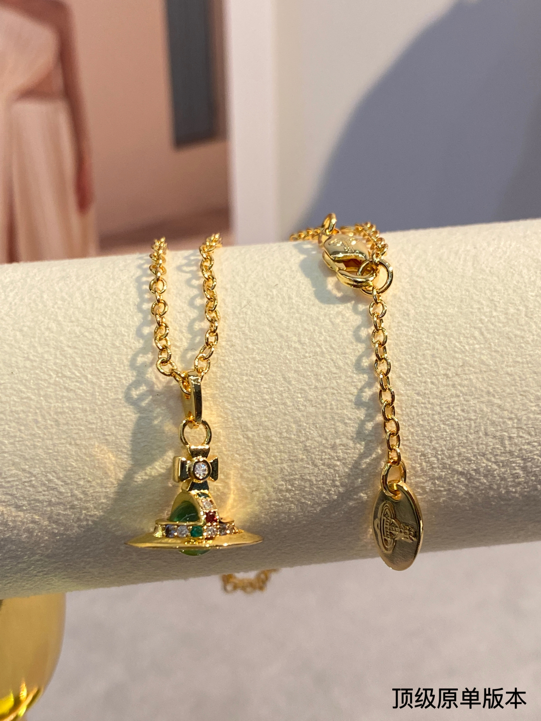    𝐕𝐢𝐯𝐢𝐞𝐧𝐧𝐞 𝐖𝐞𝐬𝐭𝐰𝐨𝐨𝐝
高品质经典土星绿色星球项链
项链vivienne westwo