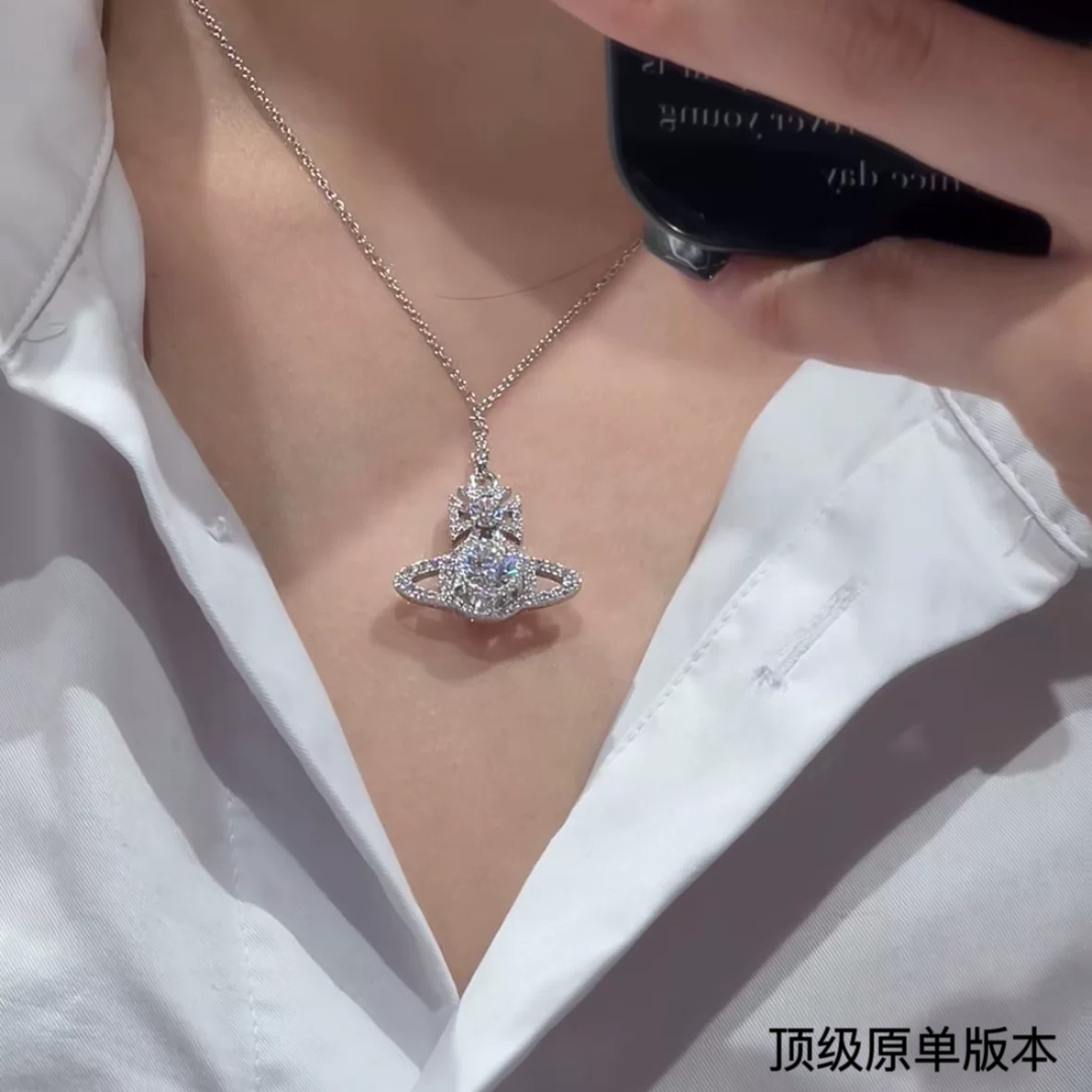   西太后 vivienne 满钻 土星项链
闭眼‮准入‬没错！白钻镶嵌、纯‮王粹‬冠球‮经是‬典的象征