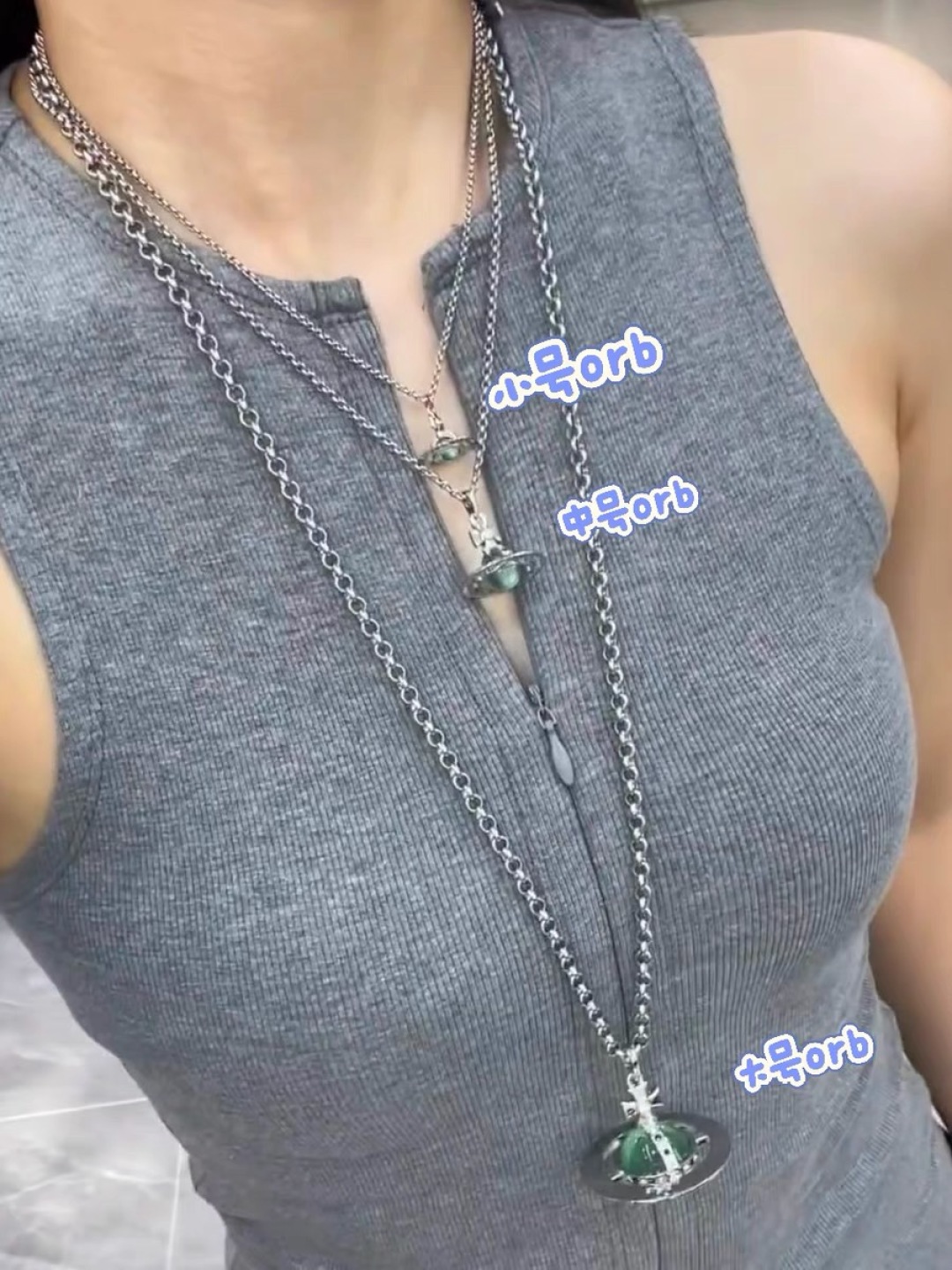 💋 西太后 大号Westwood 立体土星锁骨毛衣项链
英时国装设计师，时的装朋克之母！时潮尚流风格，品