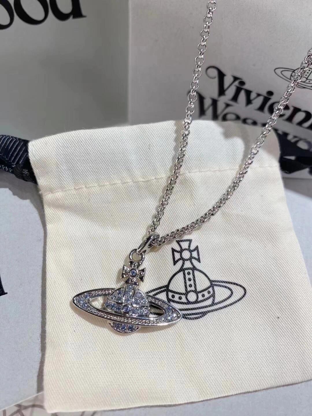 ๐๐ข๐ฏ๐ข๐๐ง๐ง๐ ๐๐๐ฌ๐ญ๐ฐ๐จ๐จ๐๐ชโจ
ๅๆ้ถ้ป้กน้พ vivienne westwood่ฅฟๅคชๅๅๆ้กน้พ