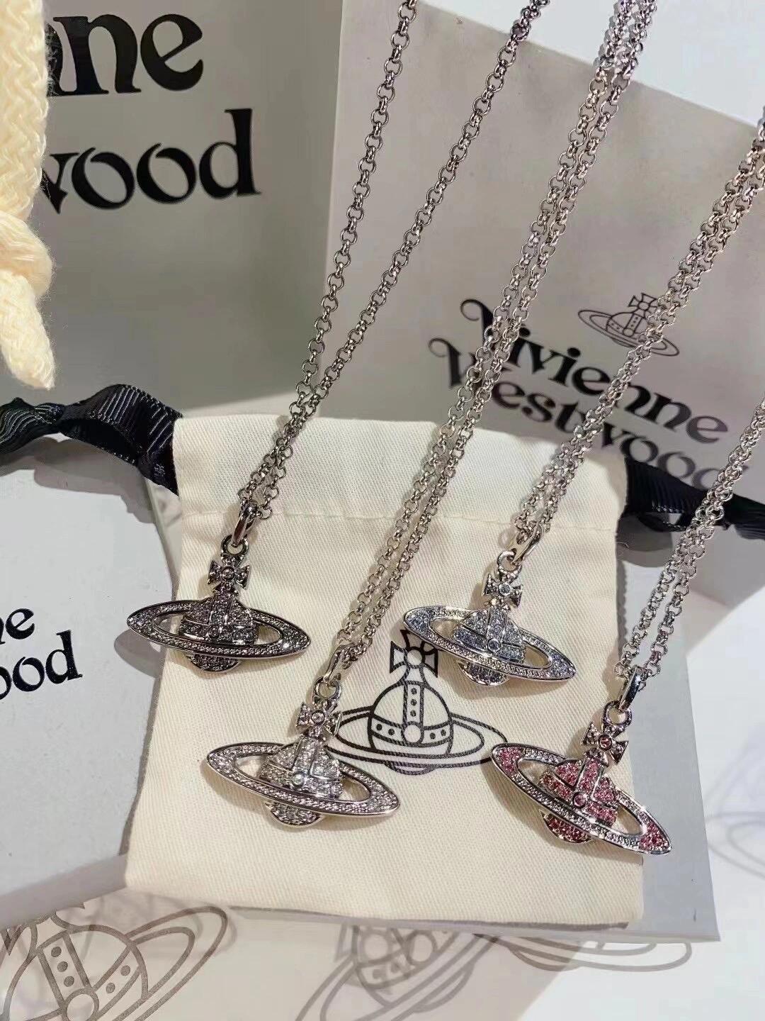 ๐๐ข๐ฏ๐ข๐๐ง๐ง๐ ๐๐๐ฌ๐ญ๐ฐ๐จ๐จ๐๐ชโจ
ๅๆ้ถ้ป้กน้พ vivienne westwood่ฅฟๅคชๅๅๆ้กน้พ