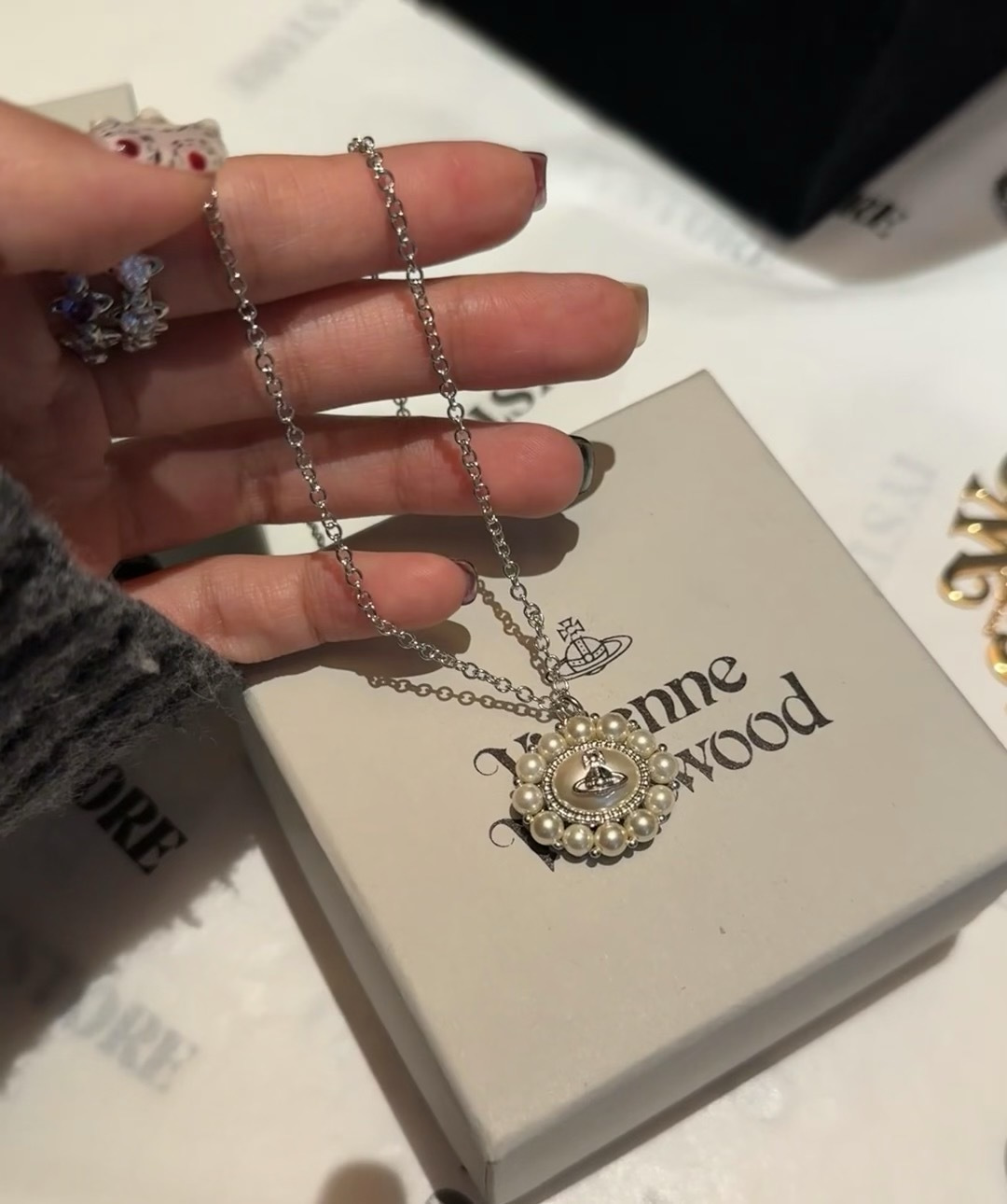 西太后土星珍珠项链【VivienneWestwood】什么是快乐星球，来，这就是快乐星球！重磅推荐，闭眼