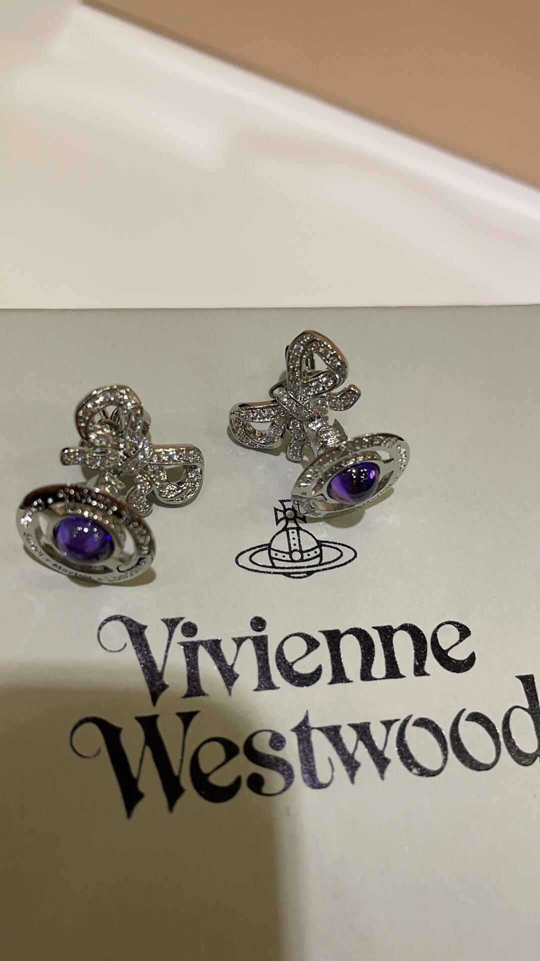 💋 西太后 vivienne 蝴蝶项链
闭眼‮准入‬没错！纯‮王粹‬冠球‮经是‬典的象征，闪‮土耀‬星环