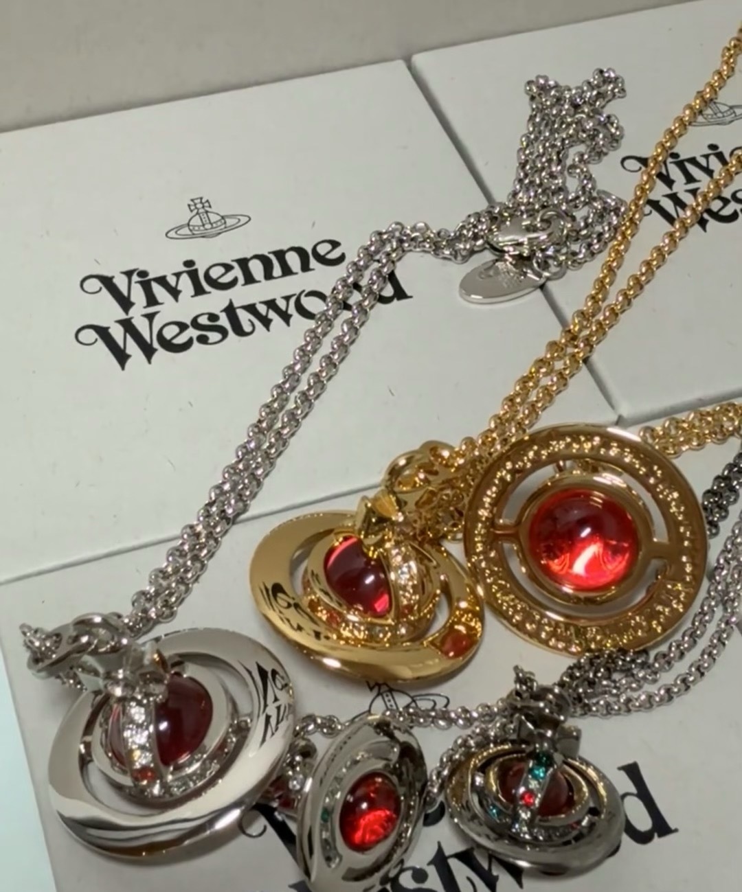 💋 大号星球项链Vivienne Westwood薇薇安西太后土星项链👌优雅大方精工设计   非常修饰脸