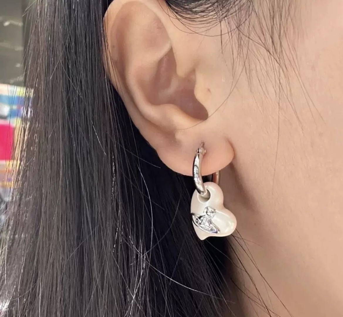 Vivienne Westwood 西太后爱心珍珠耳钉𝐕𝐢𝐯𝐢𝐞𝐧𝐧𝐞 𝐖𝐞𝐬𝐭𝐰𝐨𝐨𝐝