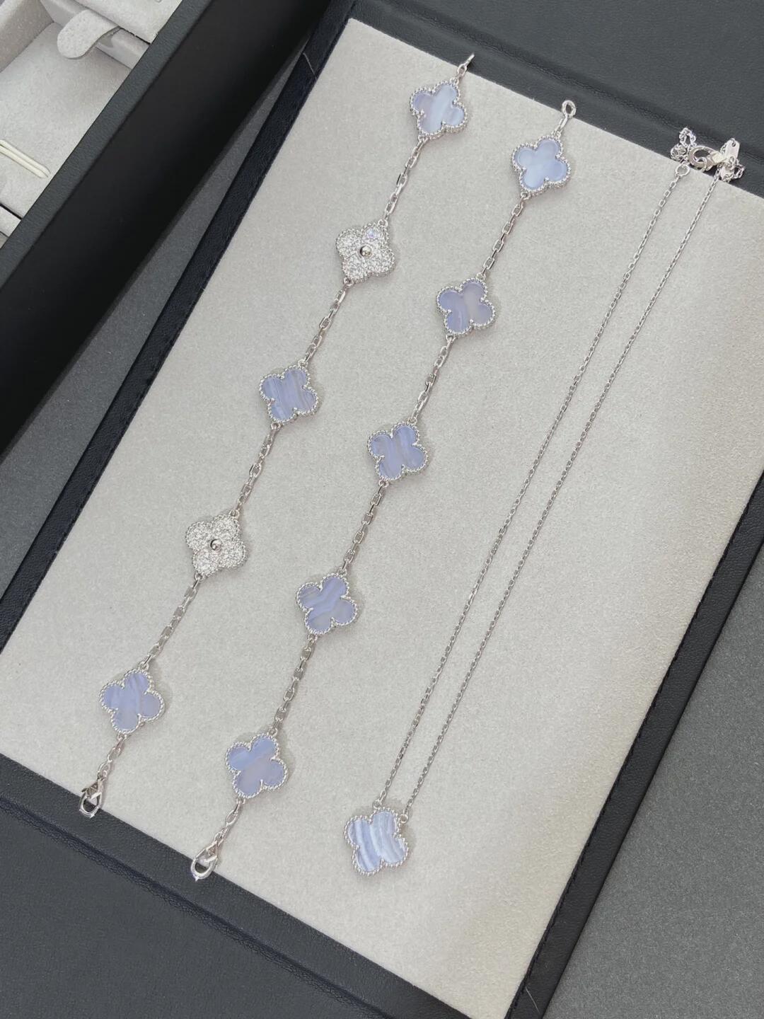 Van Cleef & Arpels Haute Couture Classic Luxury Handbag Shoulder