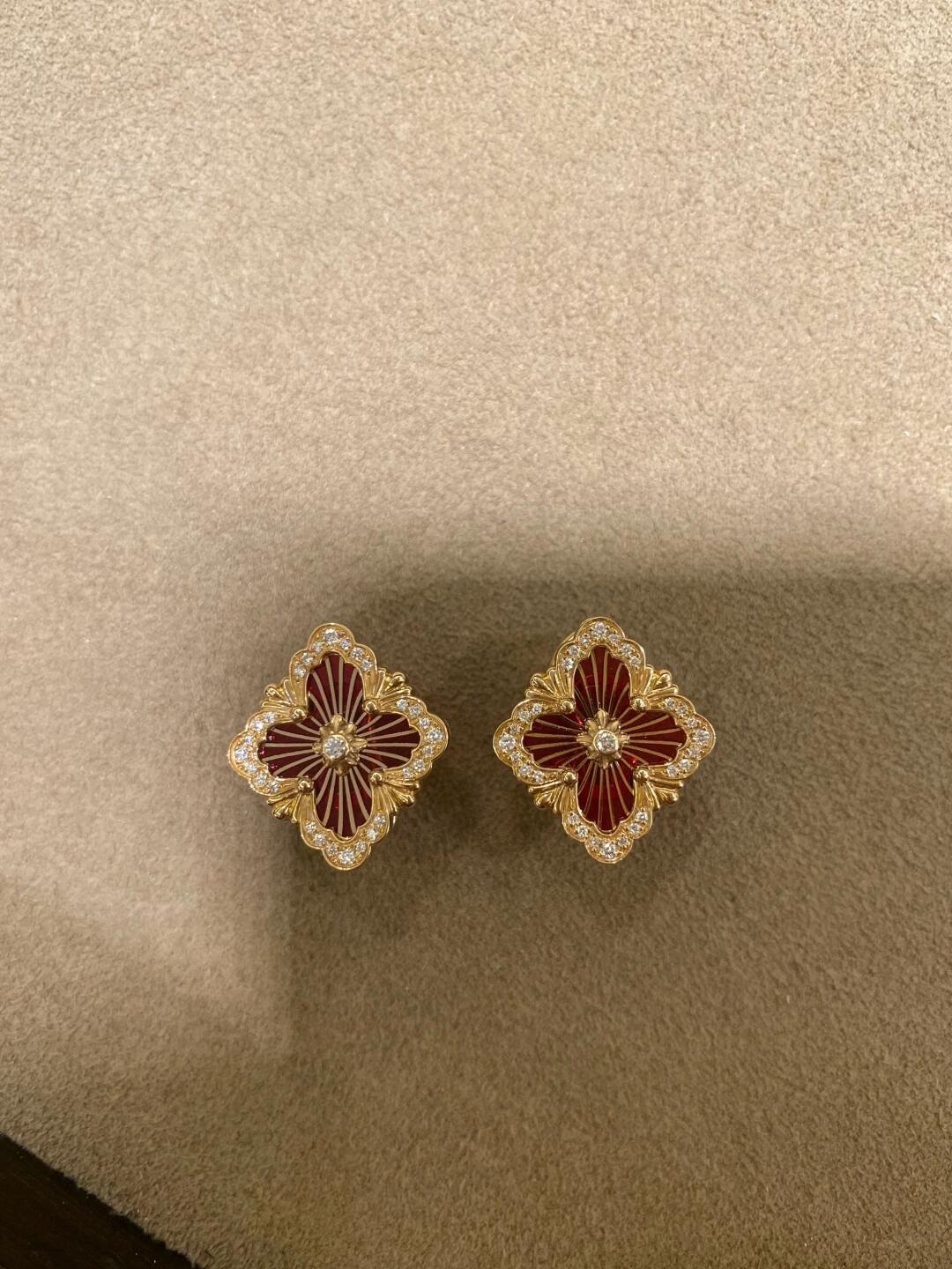 P525 V GOLD-TO-FIXER BUTCHERATI GRAND FOUR LEAF EARRING - 图片 4