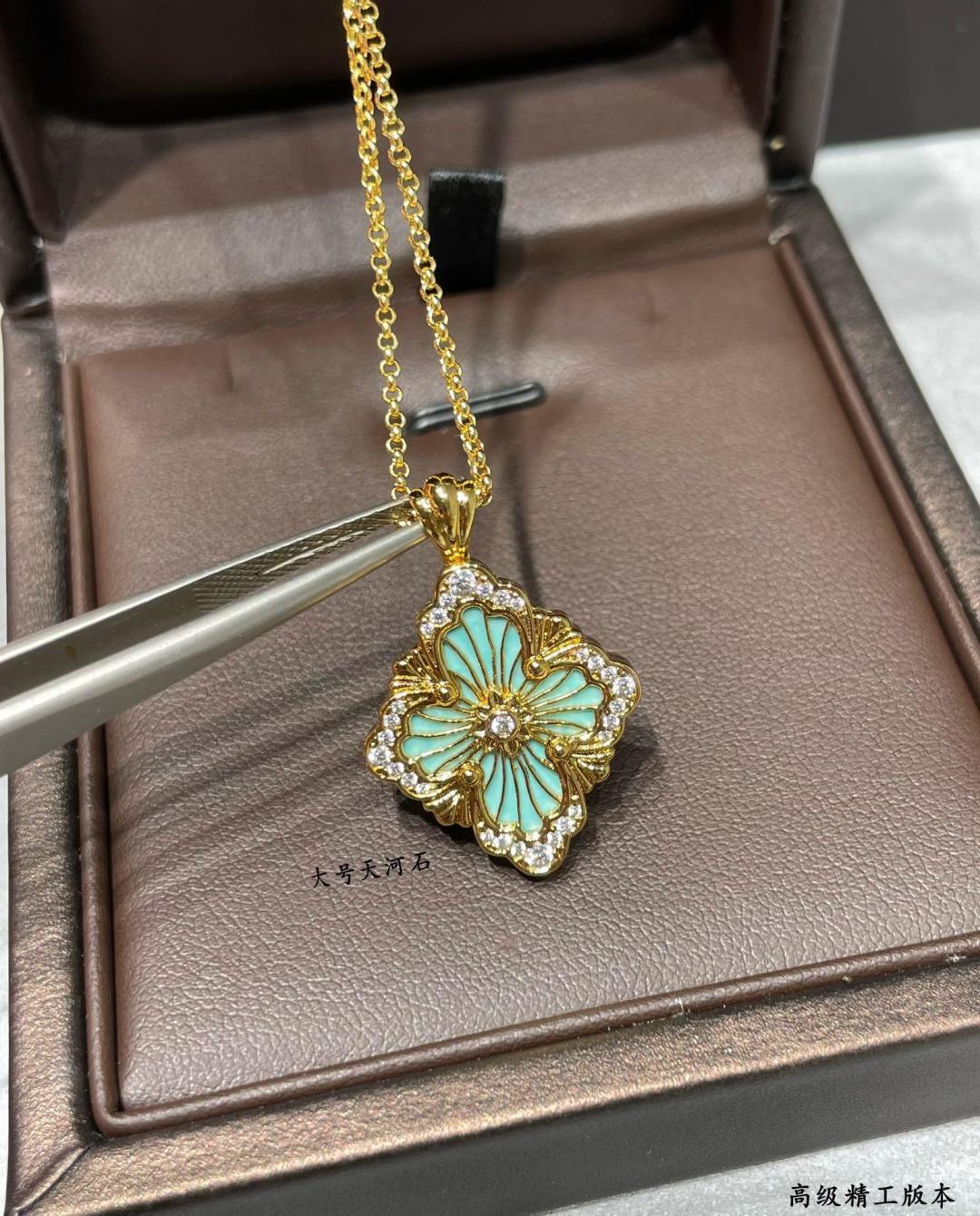 Buccellati V金材质 精工布契拉提天河石大号单花项链