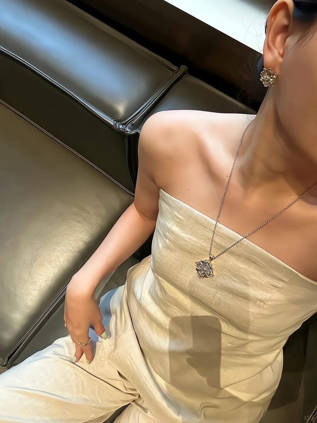 Buccellati V金材质 布契拉提中号银色链条旋转歌剧院系列项链