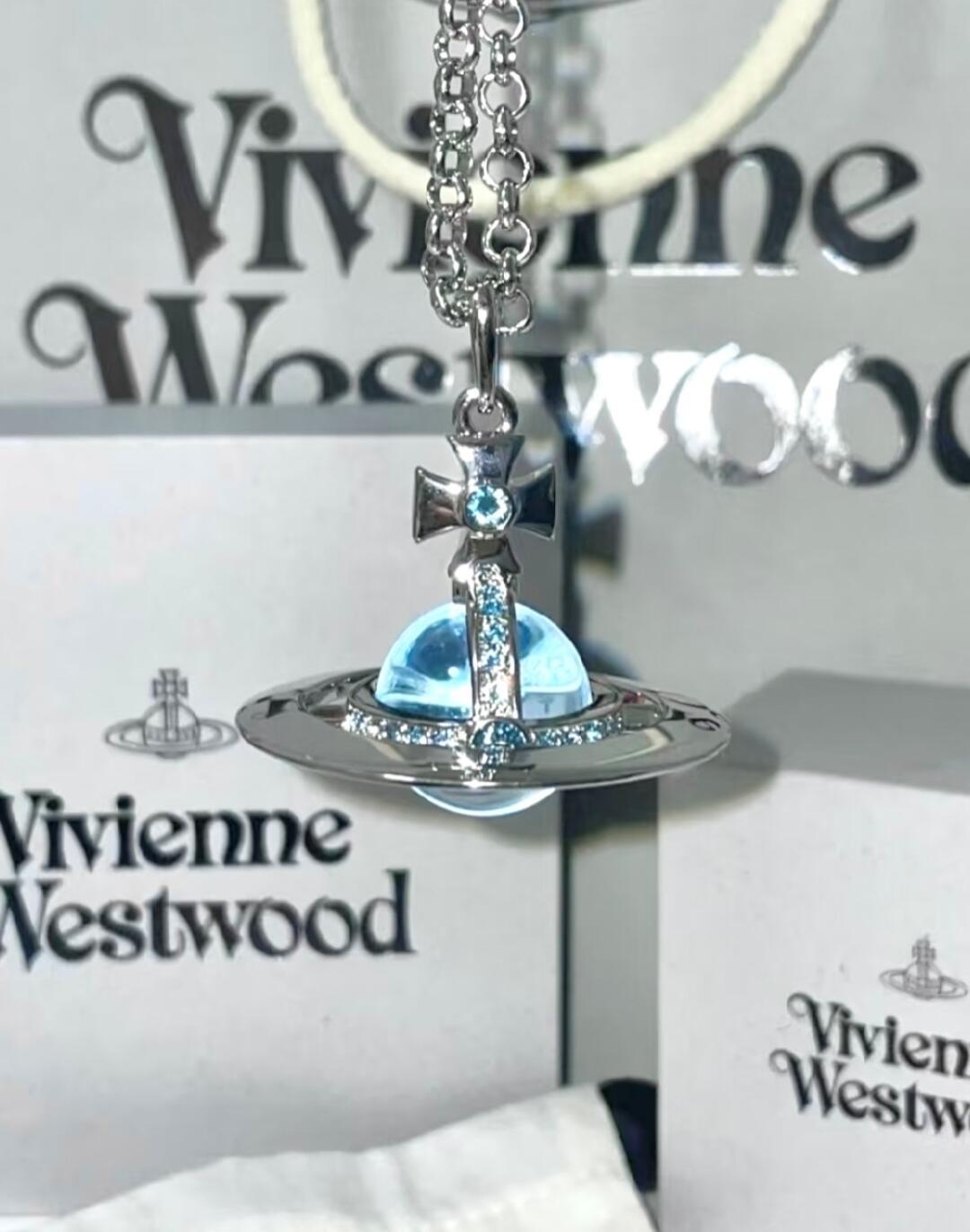 💋 西太后 vivienne 大号球毛衣项链
闭眼‮准入‬没错！纯‮王粹‬冠球‮经是‬典的象征，闪‮土耀