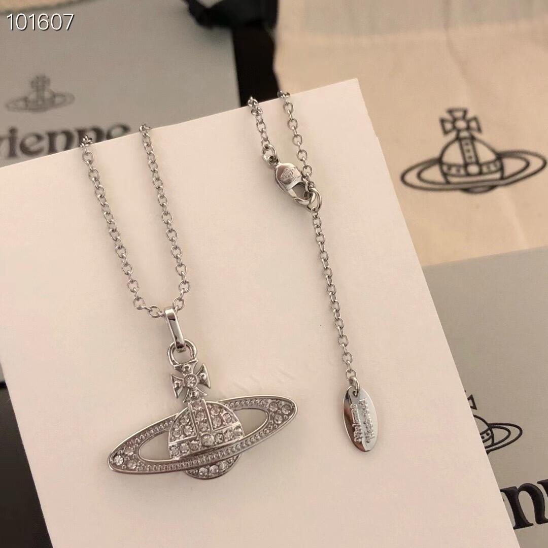  西太后 vivienne镶钻土星项链
闭眼‮准入‬没错！纯‮王粹‬冠球‮经是‬典的象征，闪‮土耀‬星环
