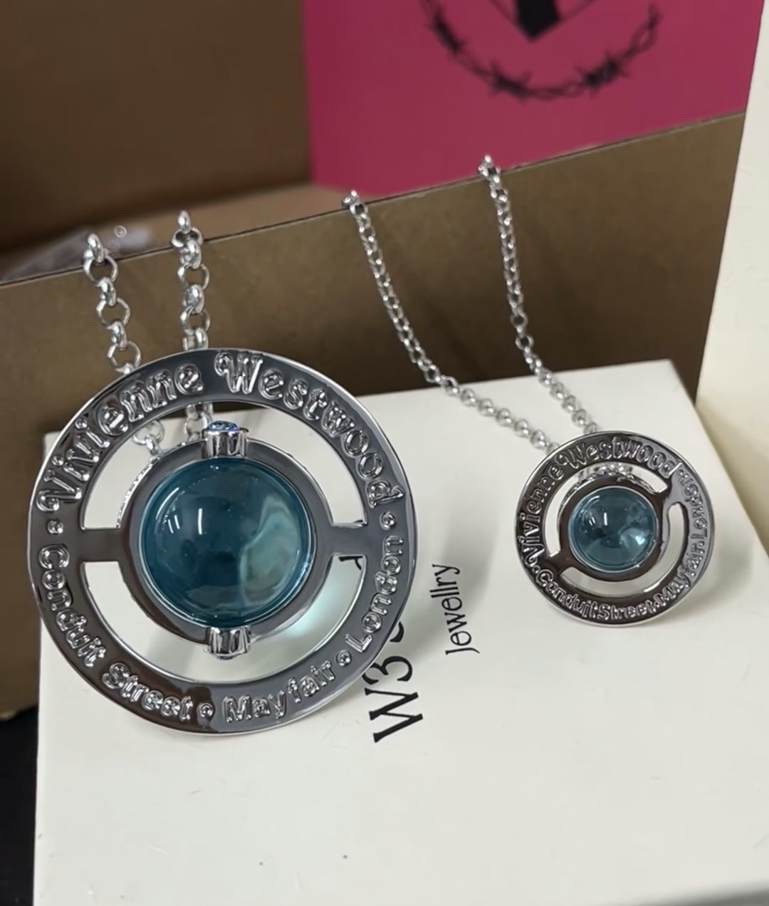  大号vivienne westwood西太后薇薇安💍英国时装设计师，时装的朋克之母！时尚潮流风格，品质