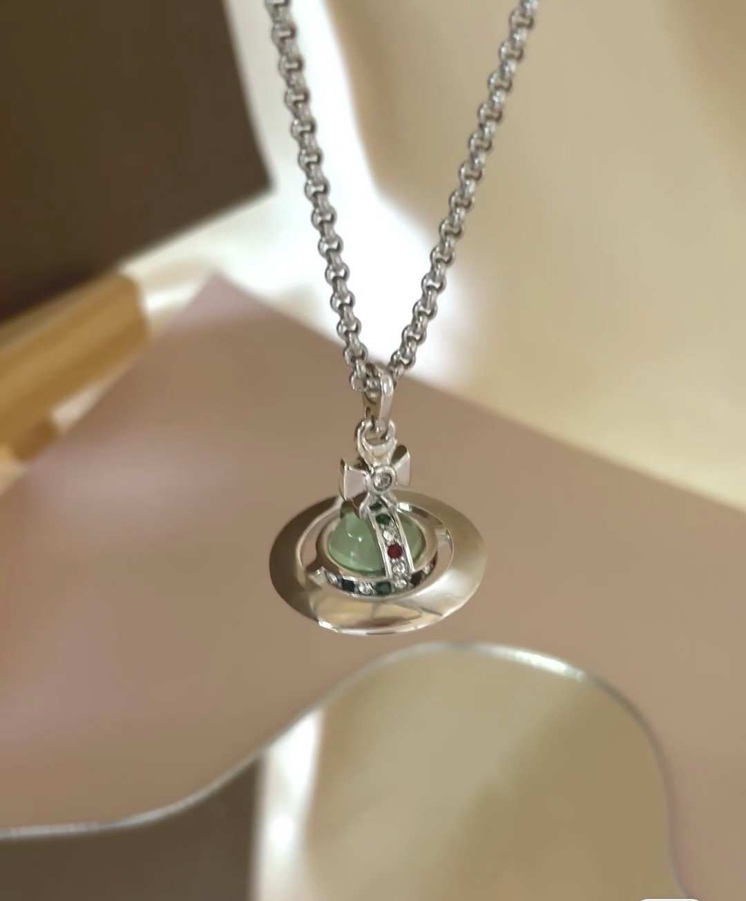 vivienne westwood西太后薇薇安💍英国时装设计师，时装的朋克之母！时尚潮流风格，品质强大，