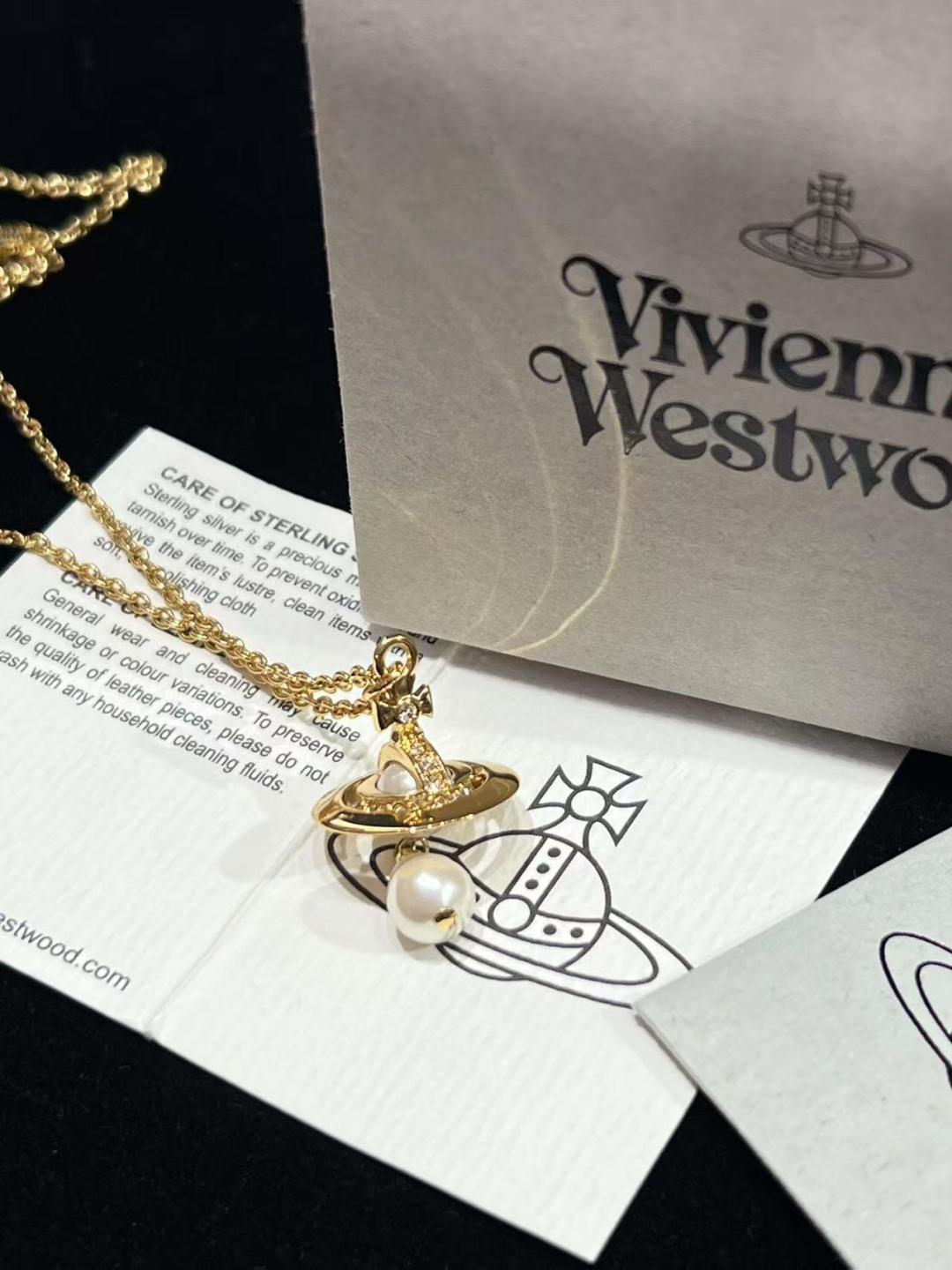 西太后vivienne 闭眼‮准入‬没错！纯‮王粹‬冠球‮经是‬典的象征，闪‮土耀‬星环勾‮未勒‬来波光