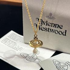 西太后vivienne 闭眼准入没错!纯王粹冠球经是典的象征,闪土耀星环勾未勒来波光 西太后vivienne 闭眼准入没错!纯王粹冠球经是典的象征,闪土耀星环勾未勒来波光