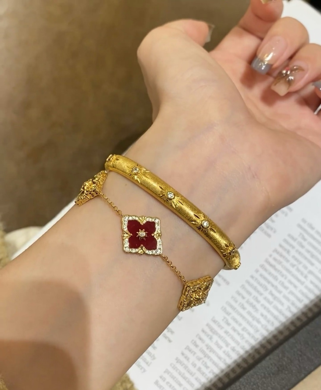 P775 V GOLD-TO-COMPOSED BUCHILATI’S FIVE-FLOWER BRACELET - 图片 3