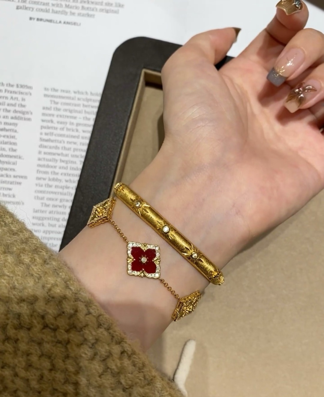 P775 V GOLD-TO-COMPOSED BUCHILATI’S FIVE-FLOWER BRACELET - 图片 4