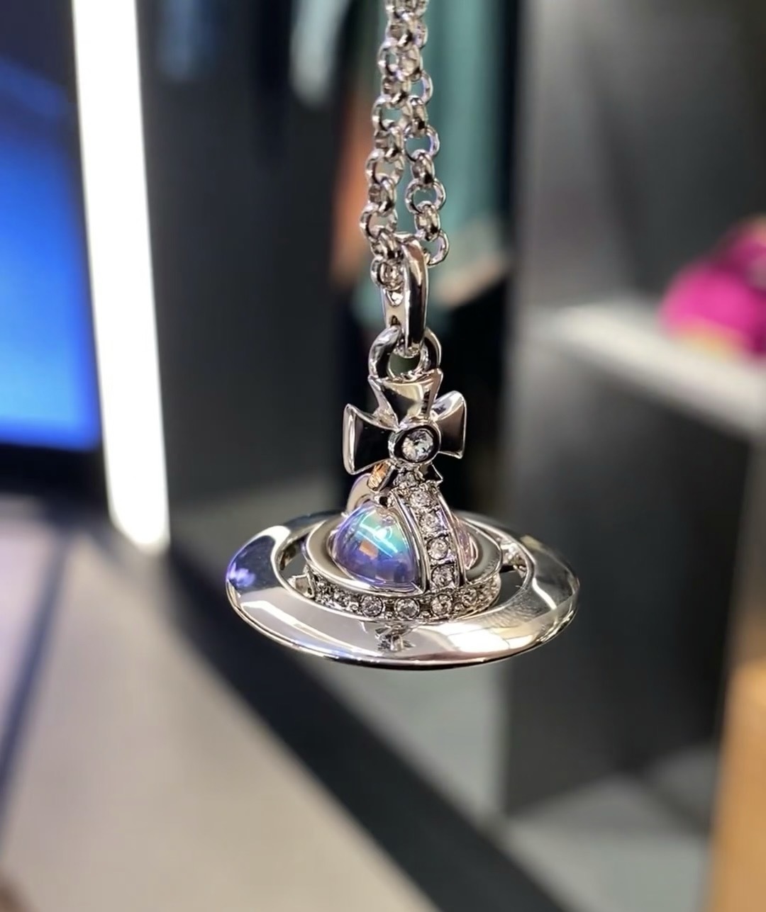 中号西太后vivienne 闭眼‮准入‬没错！纯‮王粹‬冠球‮经是‬典的象征，闪‮土耀‬星环勾‮未勒‬来