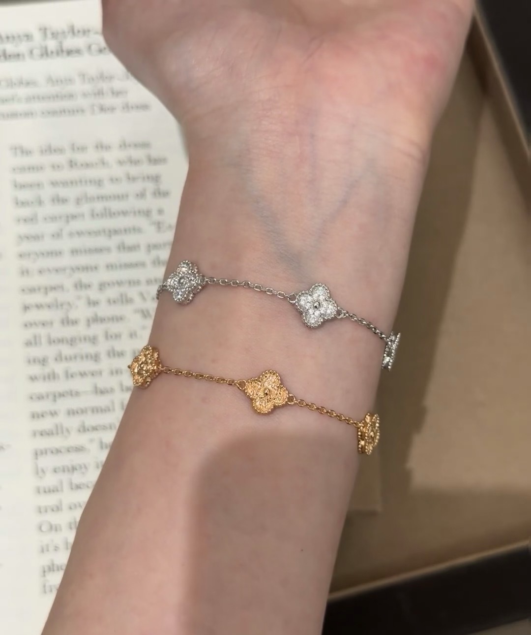 👑mini四叶草烫金六花手链，我们出了单花手链、六花手链、单花项链，全部按专柜🆕！V金镀金厚金1咪！花形