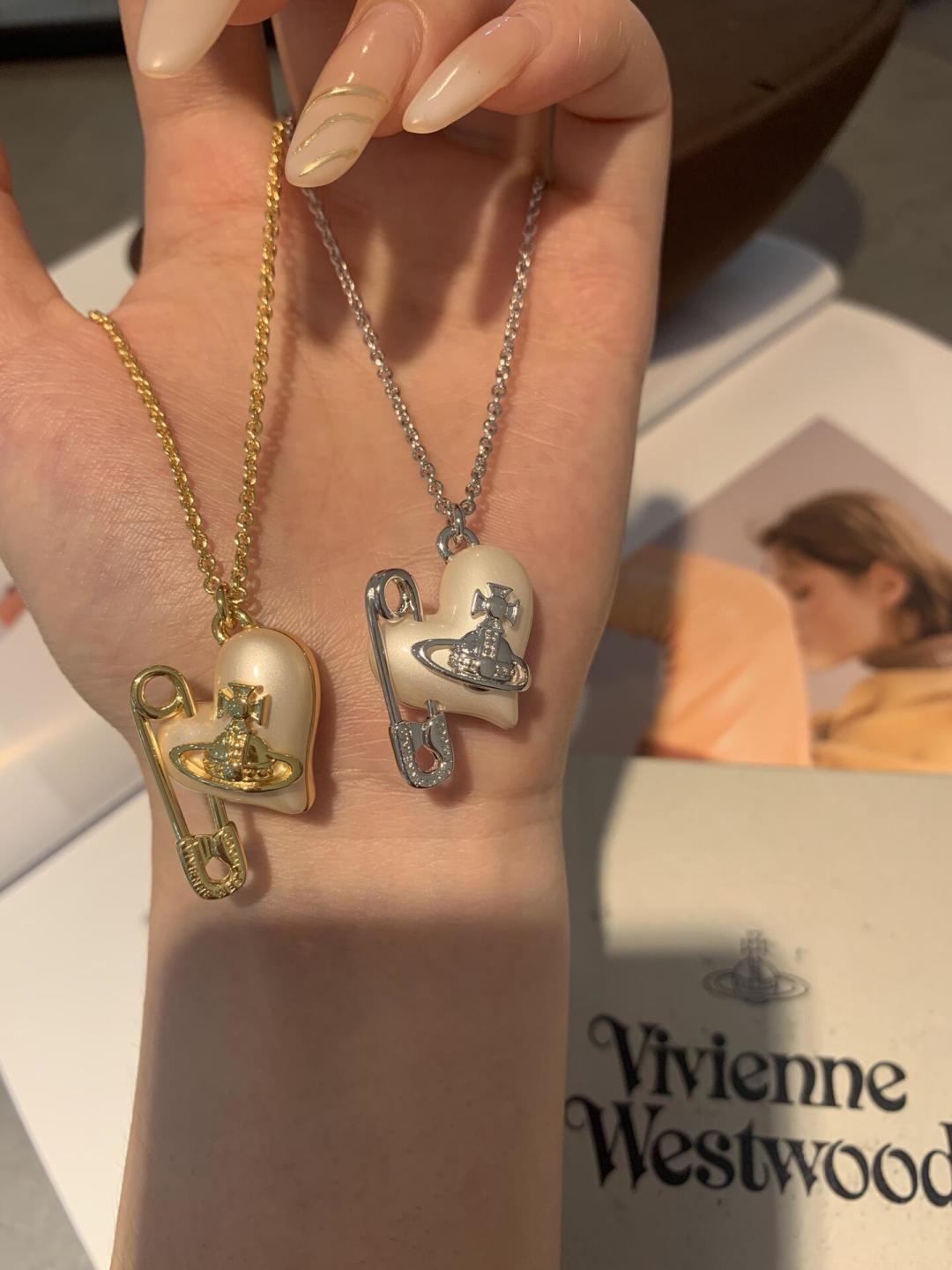 vivienne westwood西太后薇薇安💍英国时装设计师，时装的朋克之母！时尚潮流风格，品质强大，