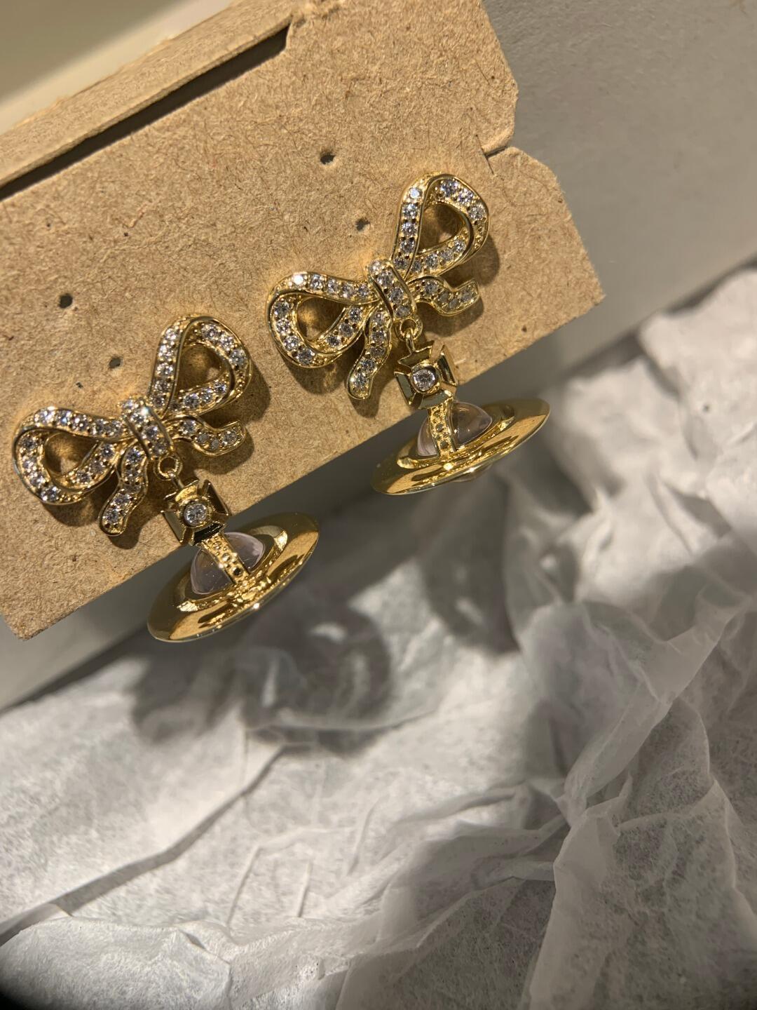 vivienne westwood西太后薇薇安💍英国时装设计师，时装的朋克之母！时尚潮流风格，品质强大，