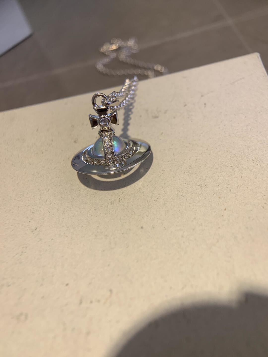 💋 vivienne westwood西太后薇薇安💍英国时装设计师，时装的朋克之母！时尚潮流风格，品质强