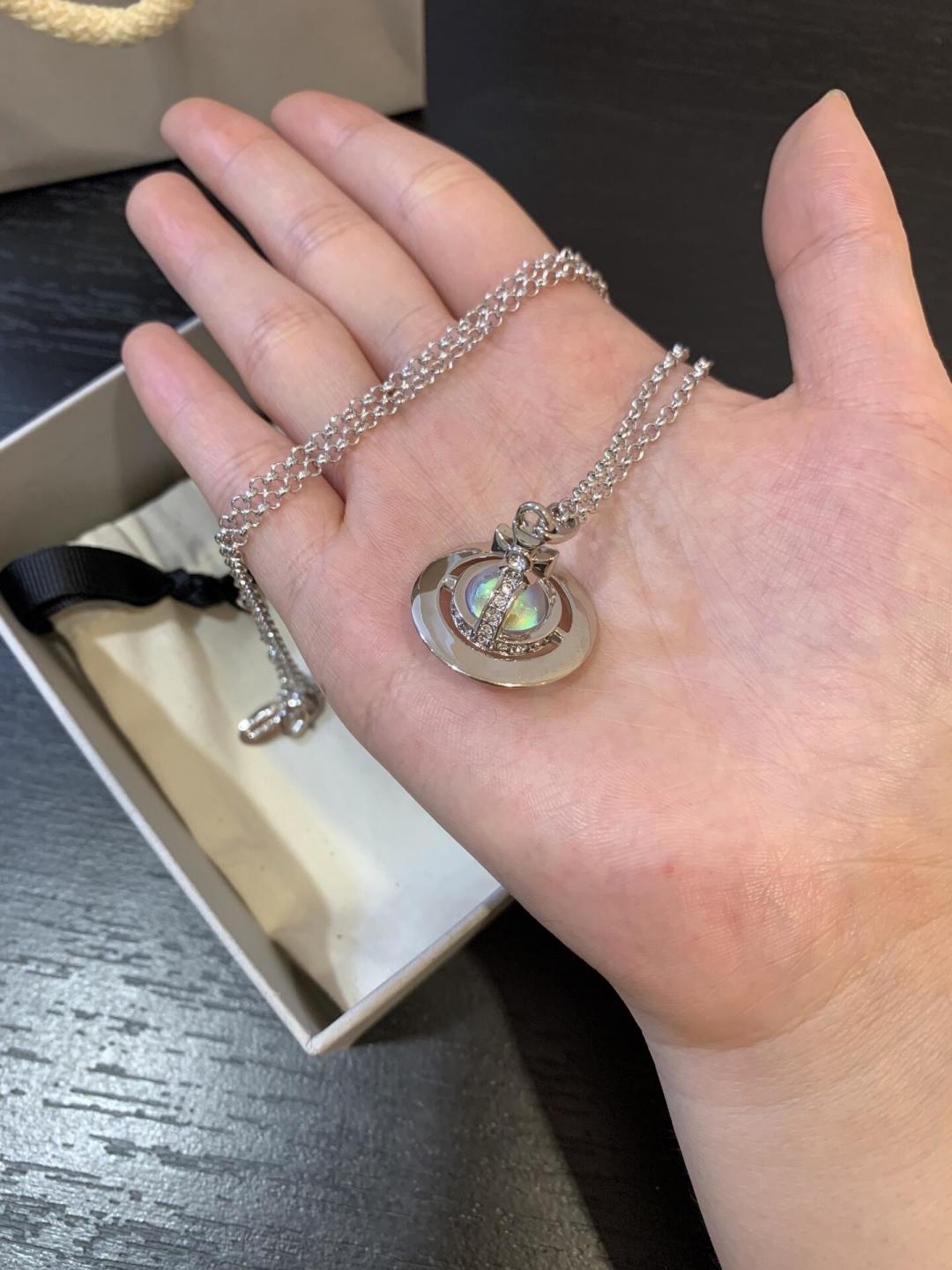 💋 vivienne westwood西太后薇薇安💍英国时装设计师，时装的朋克之母！时尚潮流风格，品质强